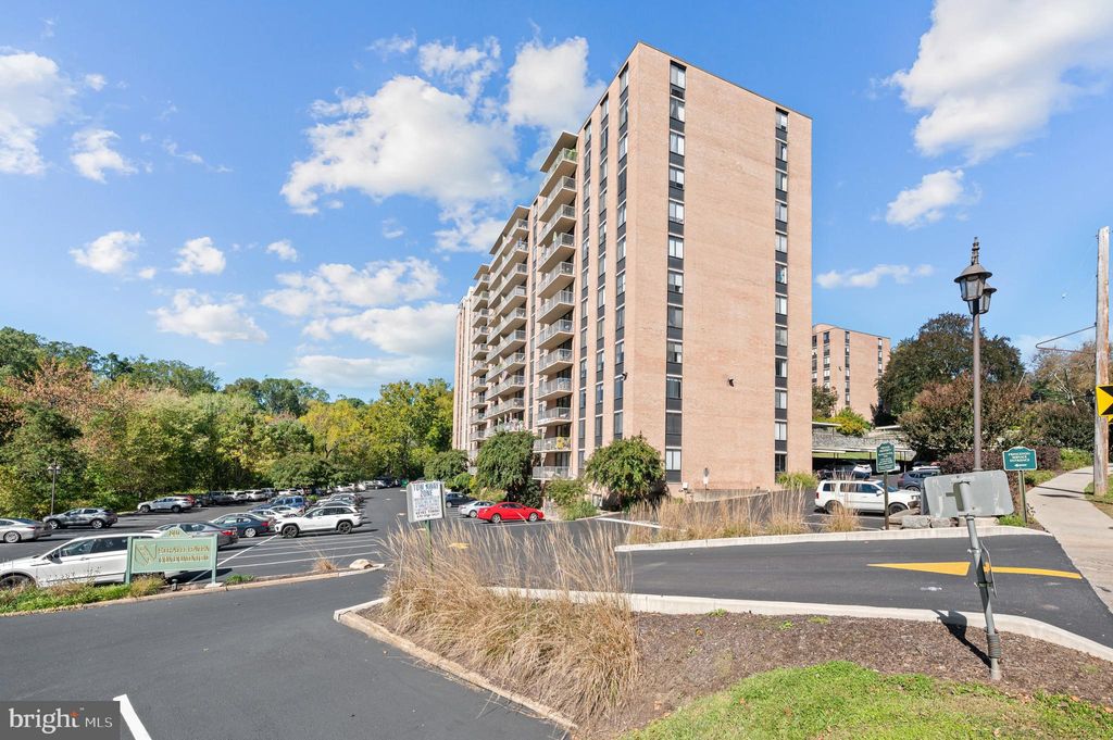 Photo of 801 Yale Avenue #1015, SWARTHMORE, PA 19081 (MLS # PADE2101884)