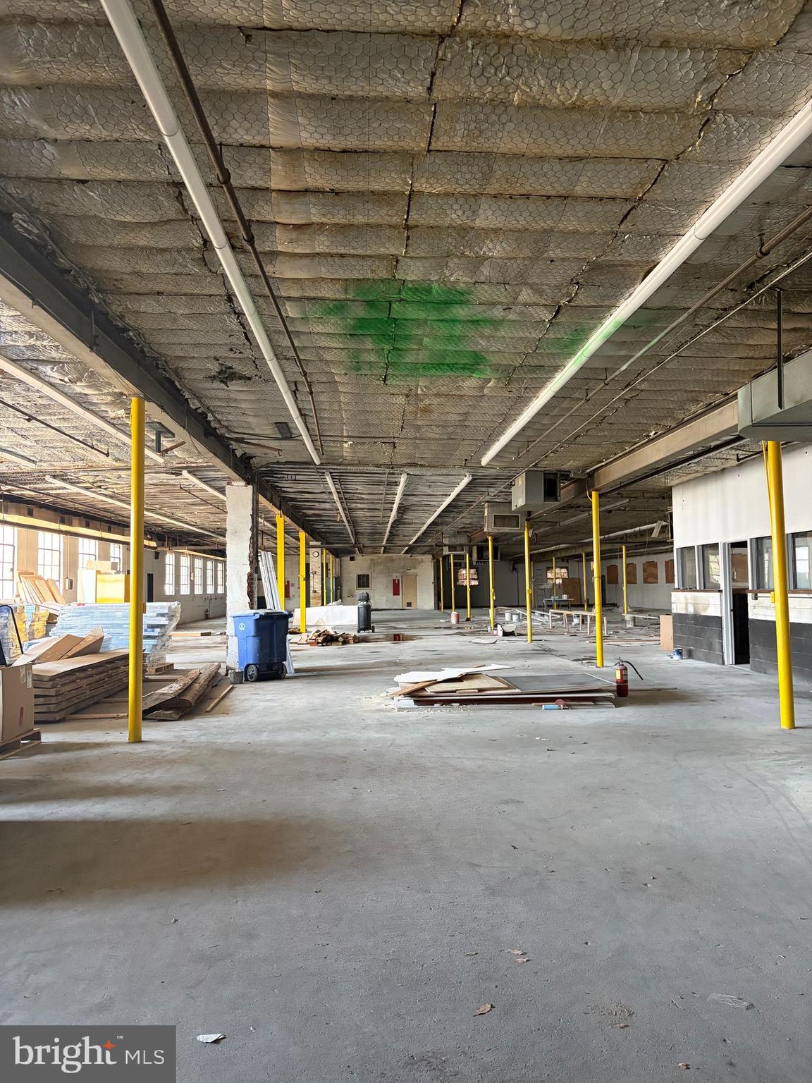 62 SUBURBAN BOULEVARD