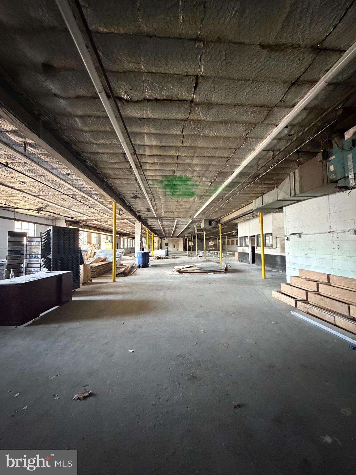 62 SUBURBAN BOULEVARD