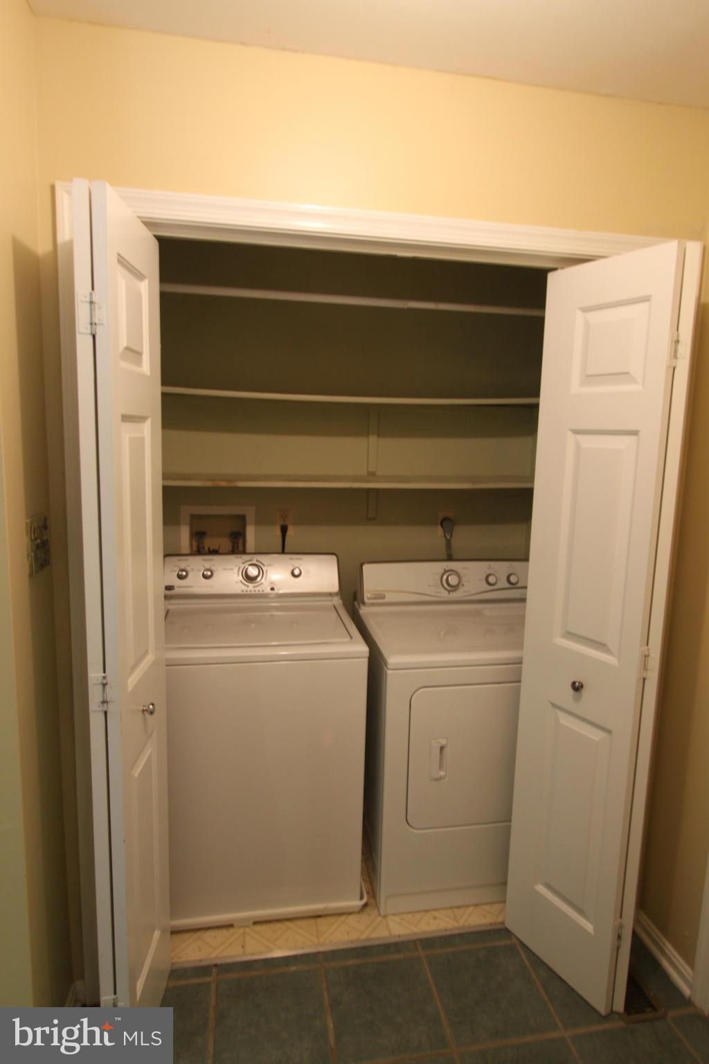 LAKE OF THE WOODS - Residential Lease