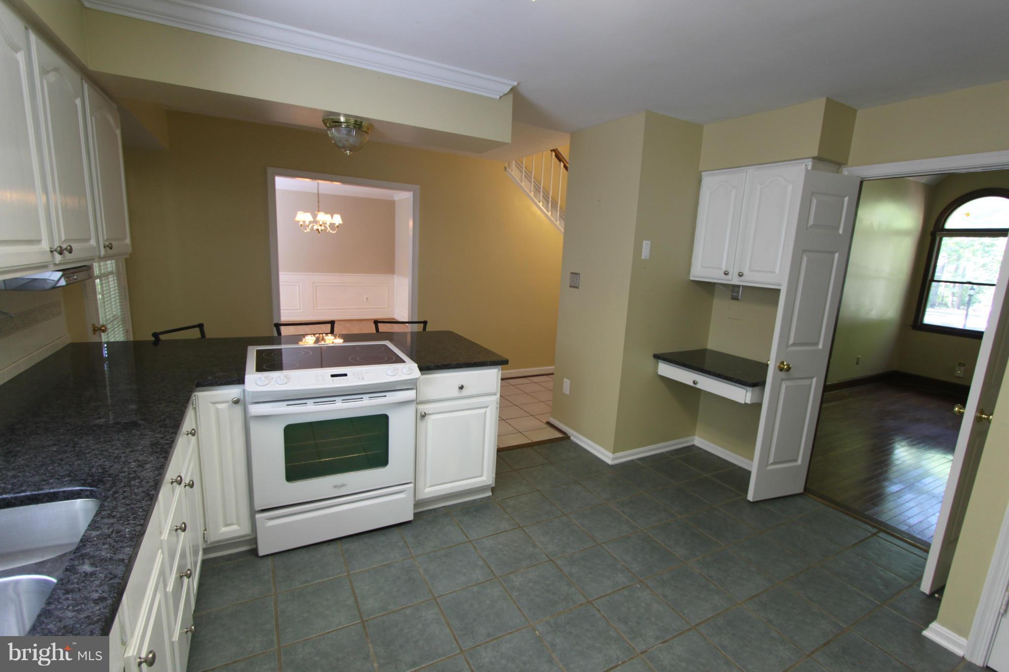 LAKE OF THE WOODS - Residential Lease