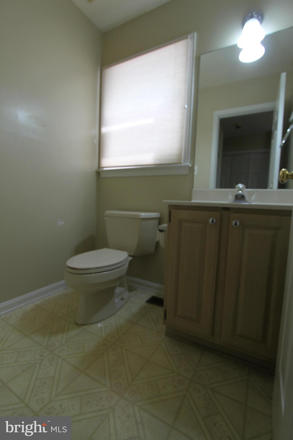 LAKE OF THE WOODS - Residential Lease