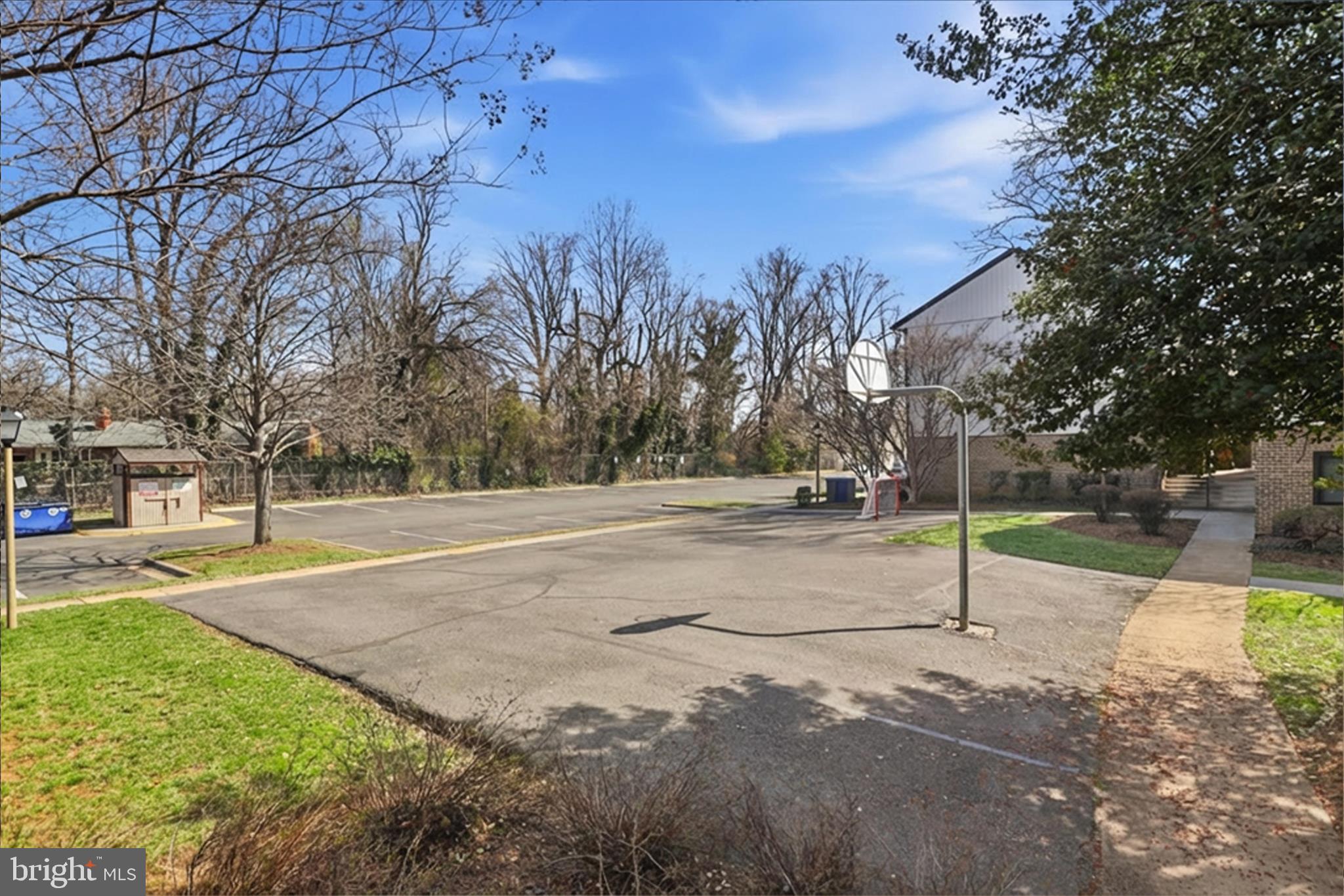 THE WESTERLIES - Residential