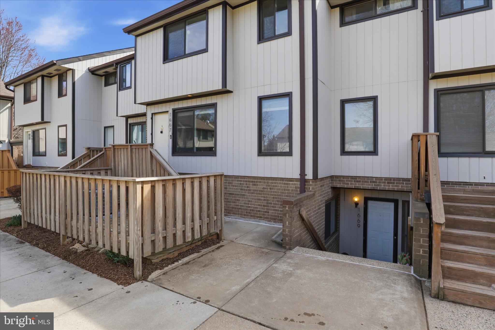 1669 WESTWIND WAY 174A