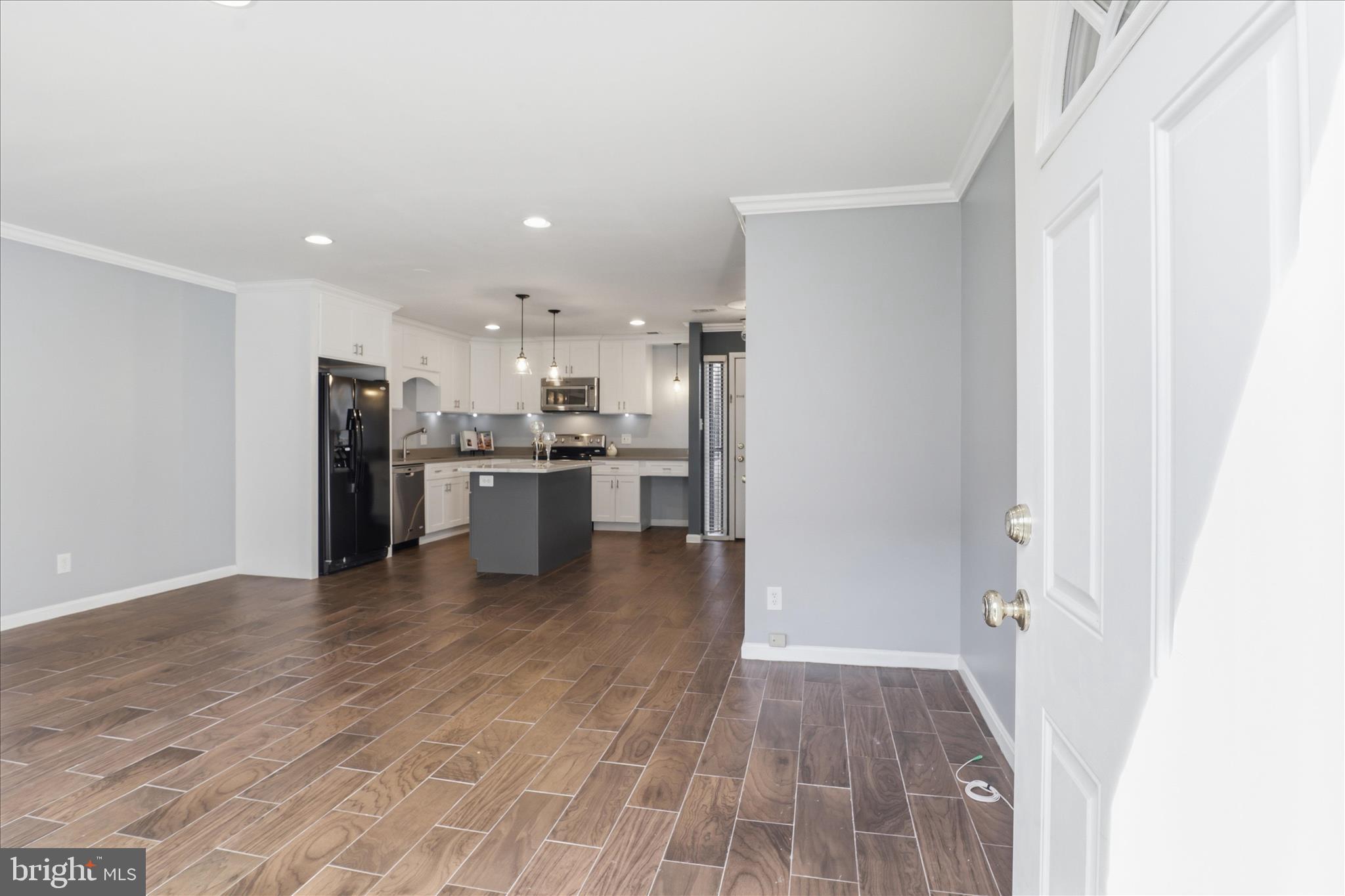 THE WESTERLIES - Residential