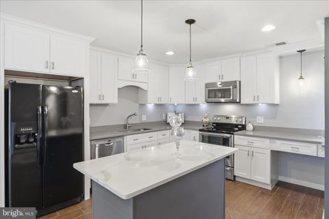 Photo of 1669 Westwind Way #174A, MCLEAN, VA 22102 (MLS # VAFX2295210)