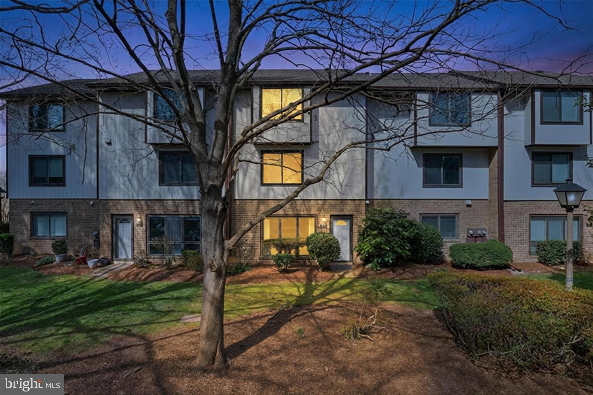 THE WESTERLIES - Residential