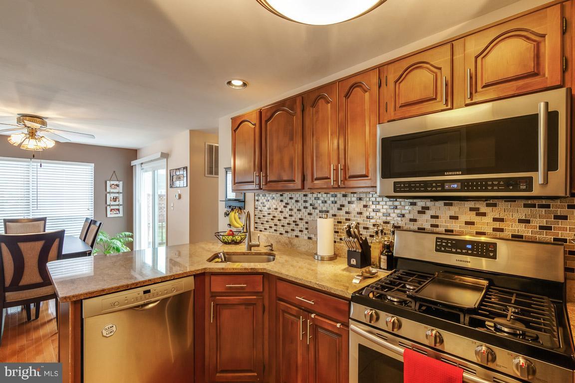 WOODGATE VILLAGE - Residential