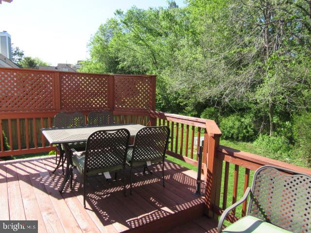 WOODGATE VILLAGE - Residential