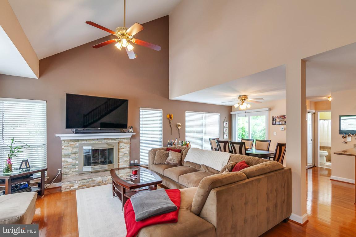 WOODGATE VILLAGE - Residential