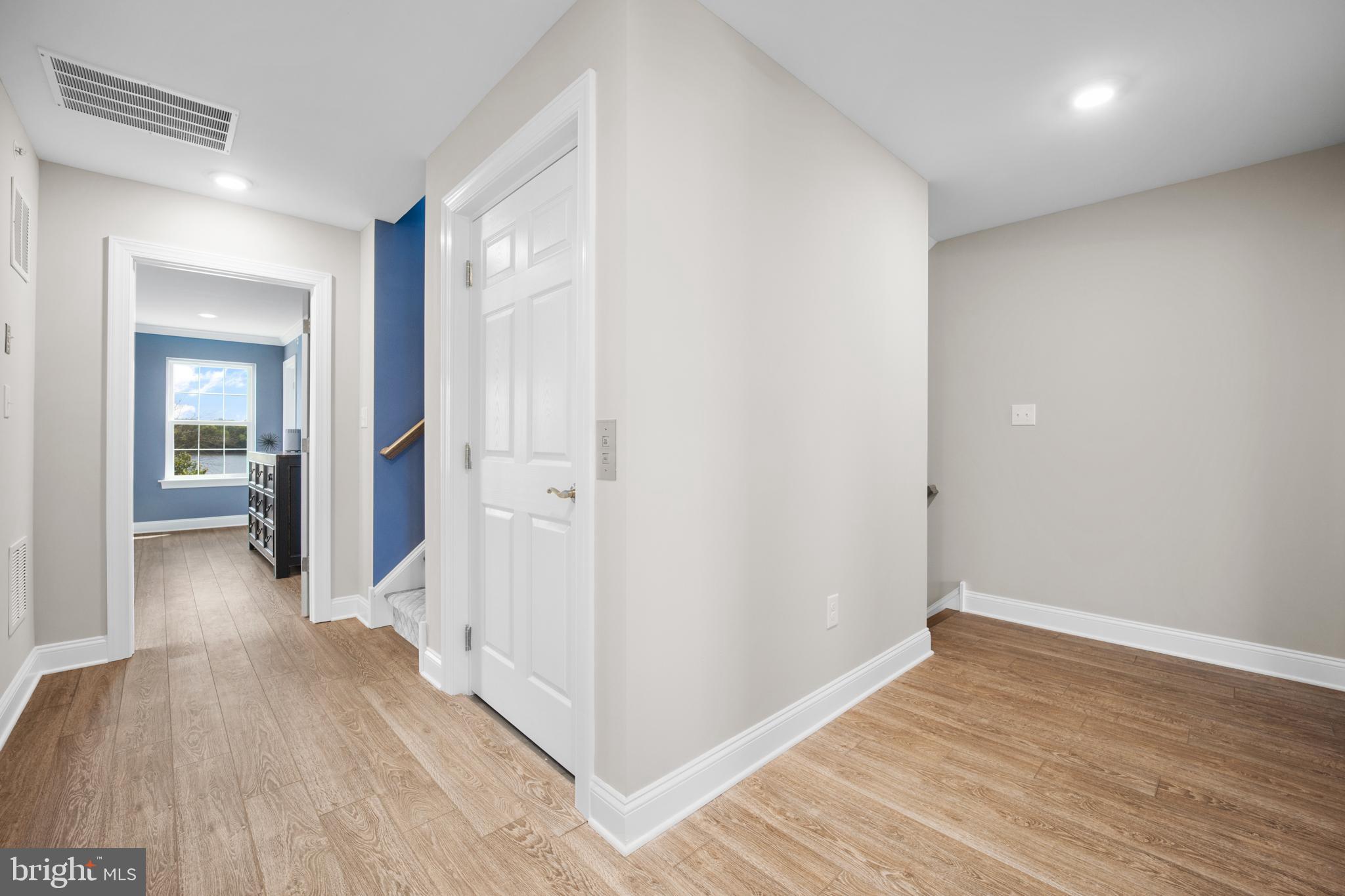 RADCLIFFE COURT - Residential