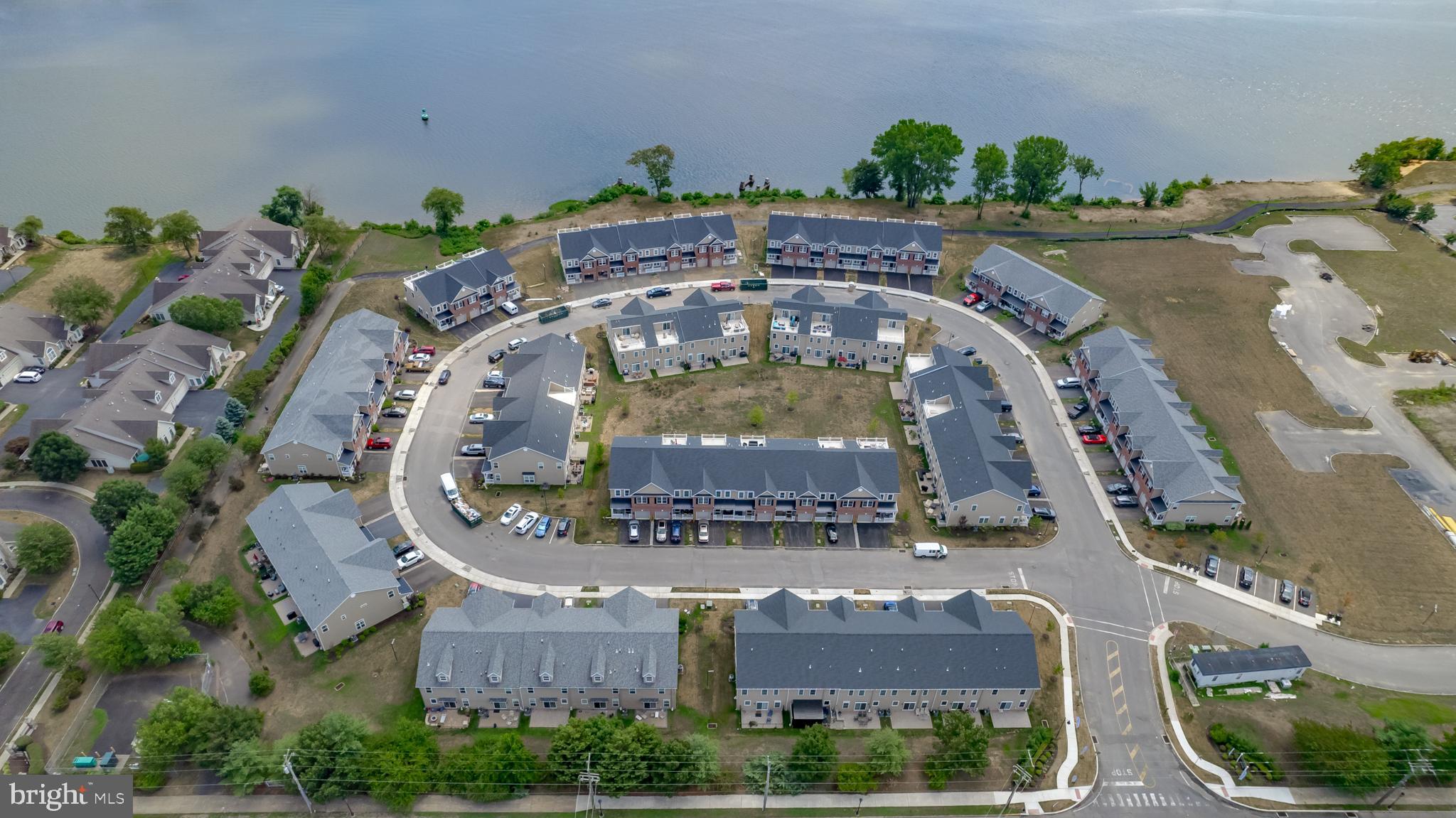 RADCLIFFE COURT - Residential