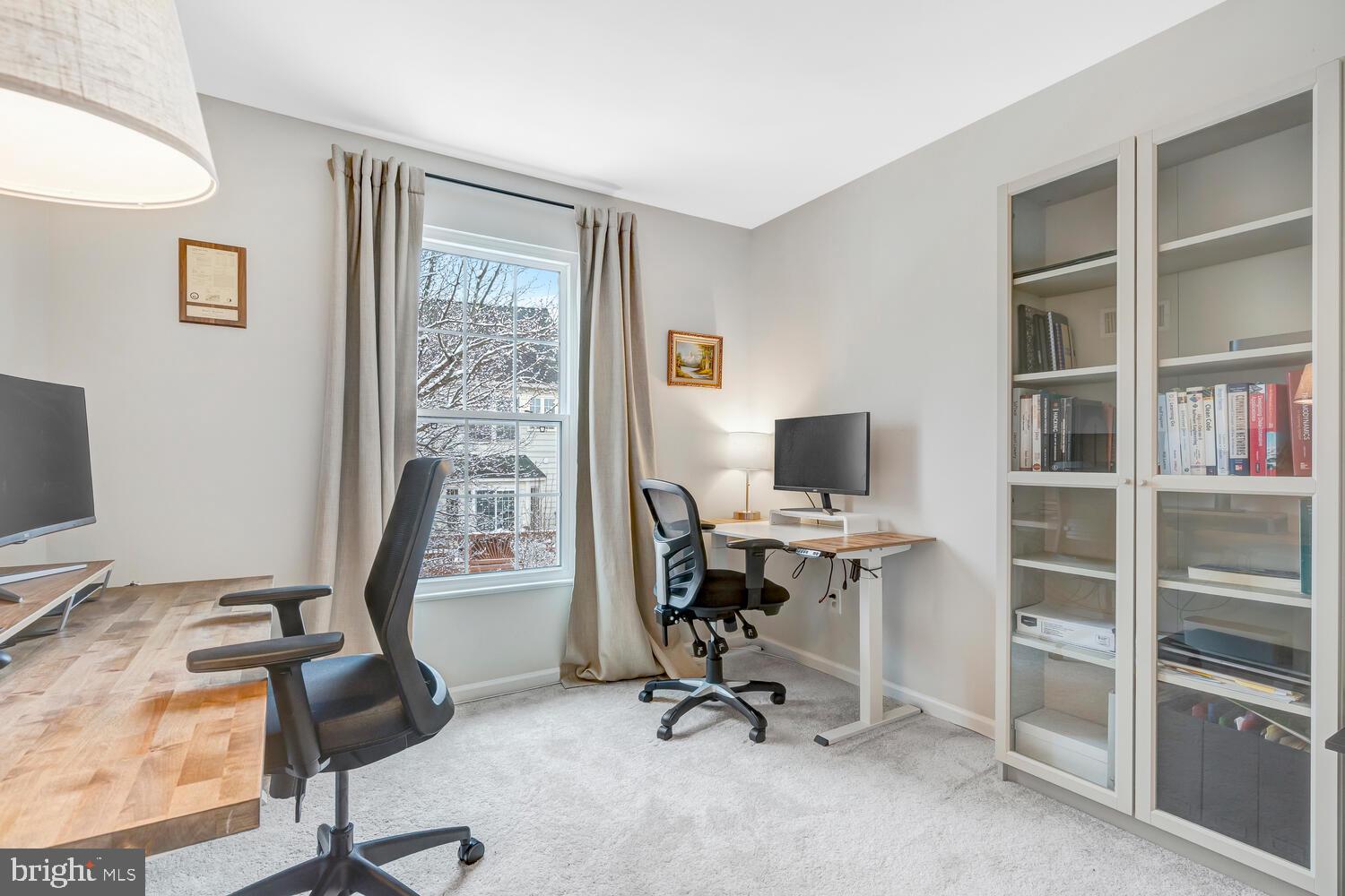 POTOMAC LAKES - Residential