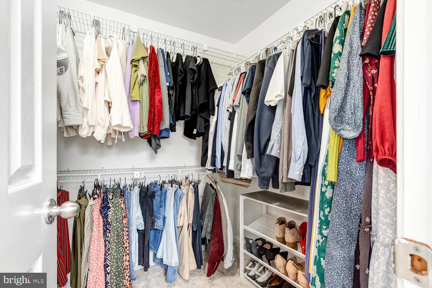 POTOMAC LAKES - Residential