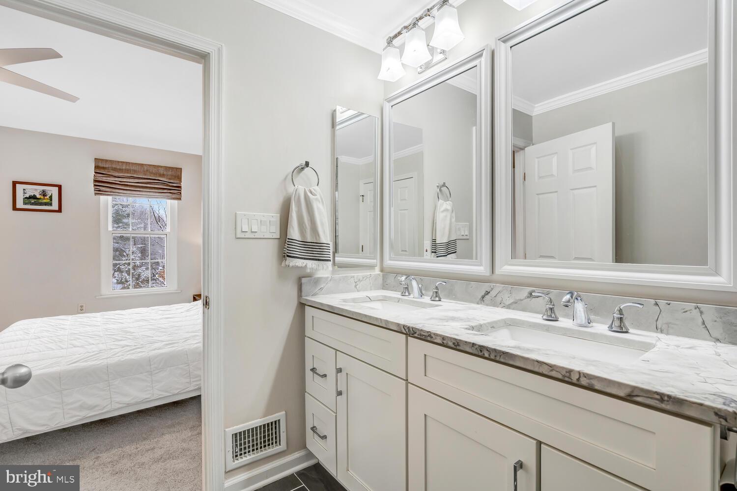 POTOMAC LAKES - Residential