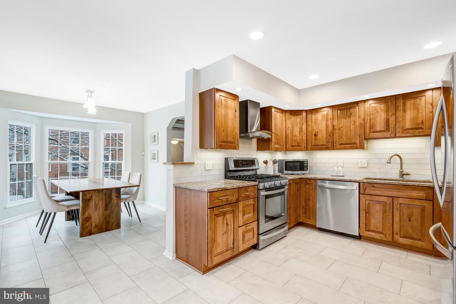 POTOMAC LAKES - Residential