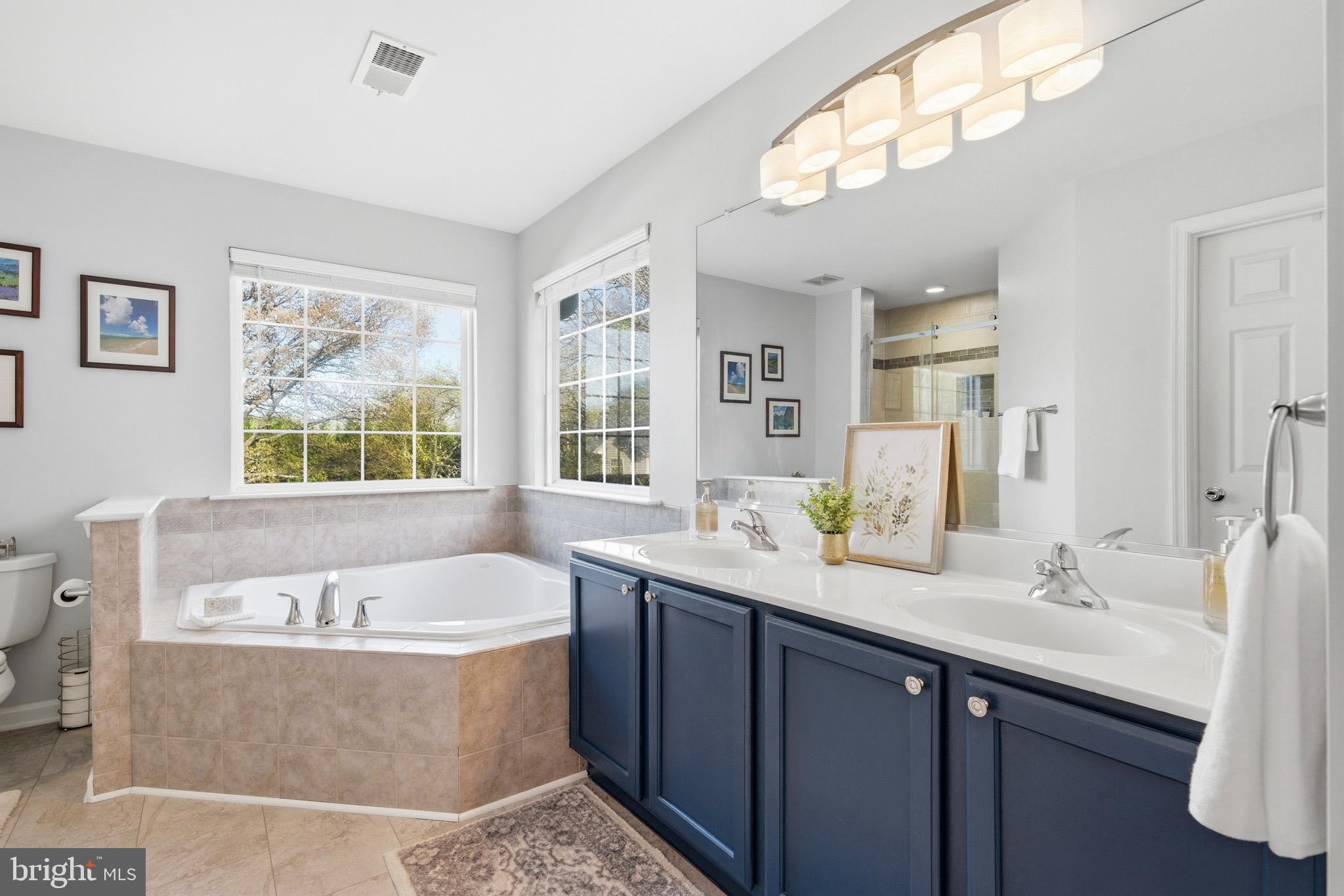 ROBERTS RIDGE - Residential