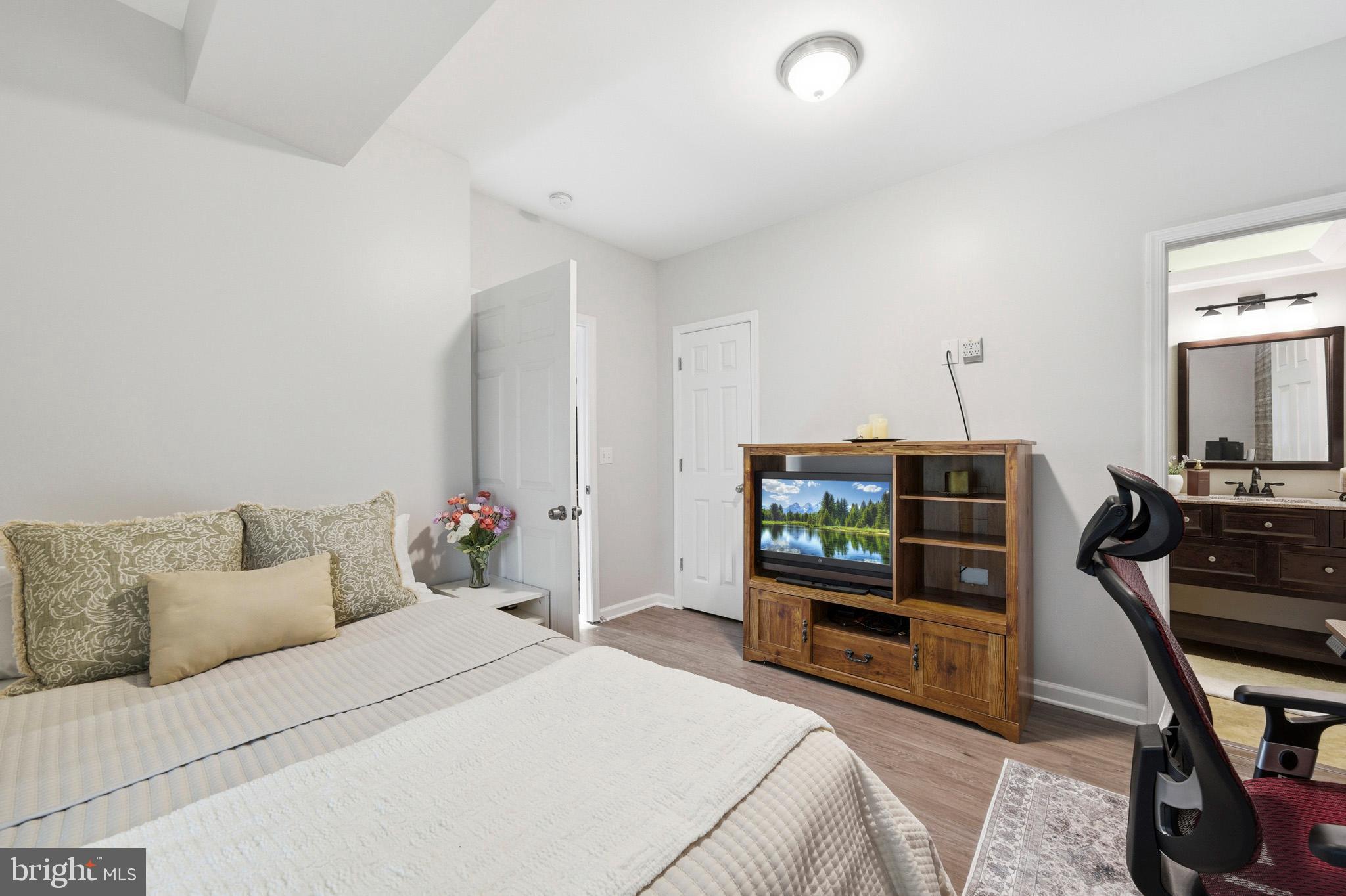 ROBERTS RIDGE - Residential