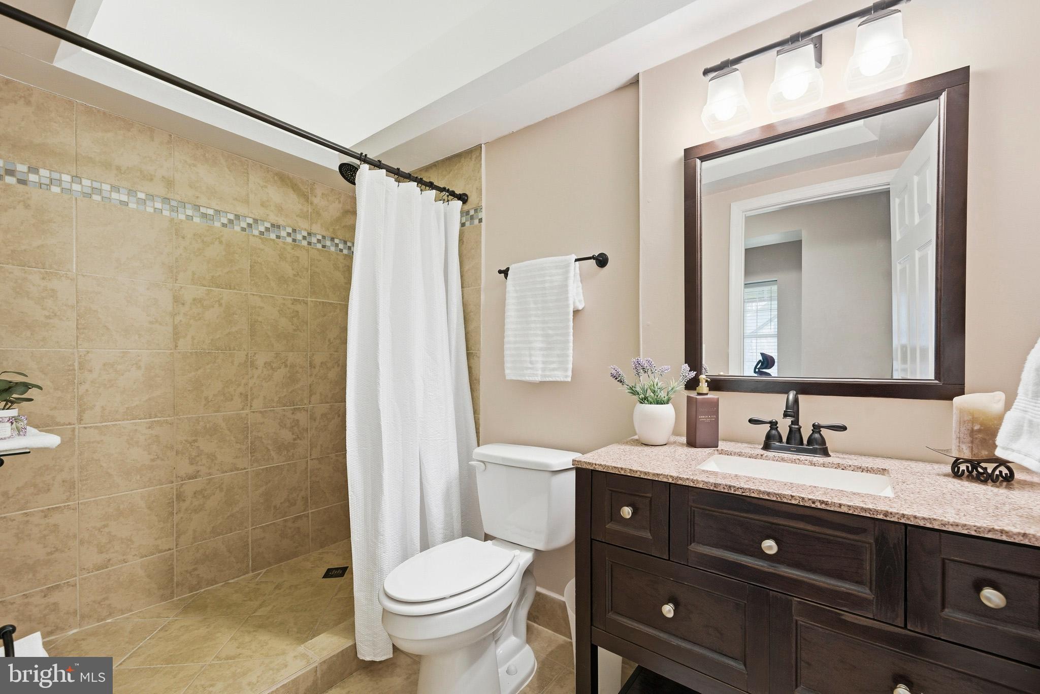 ROBERTS RIDGE - Residential