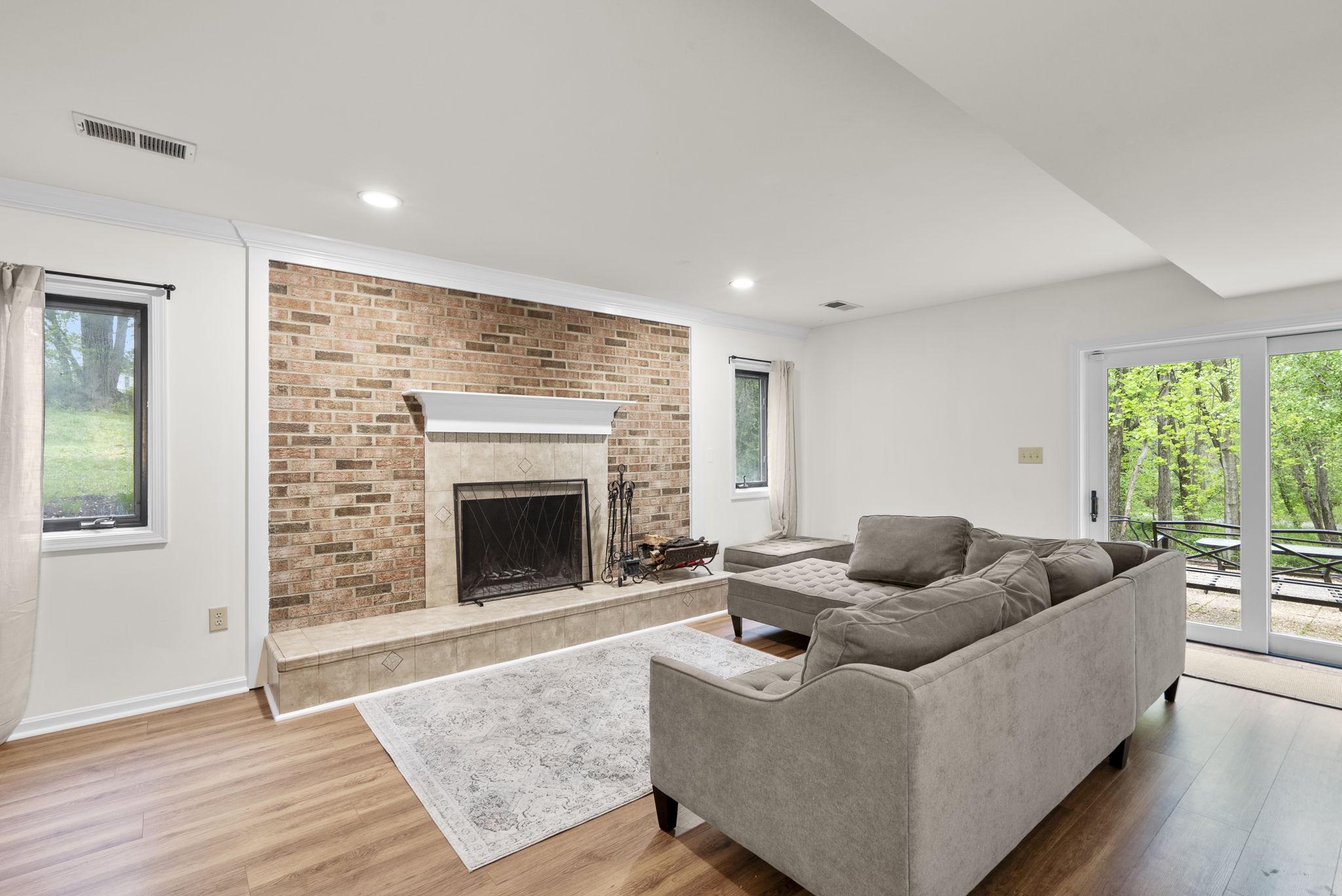 CLARKSBURG - Residential