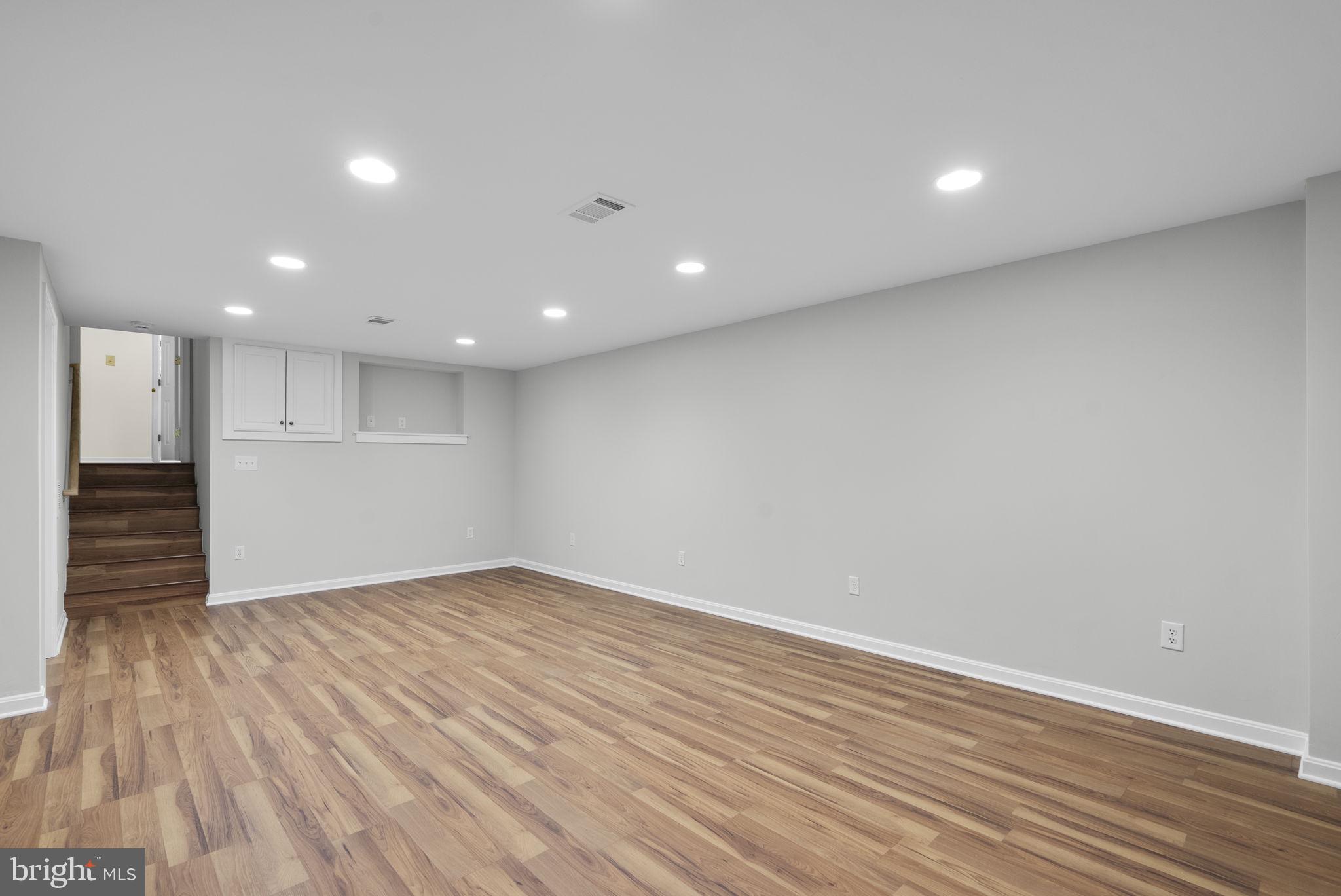 CLARKSBURG - Residential