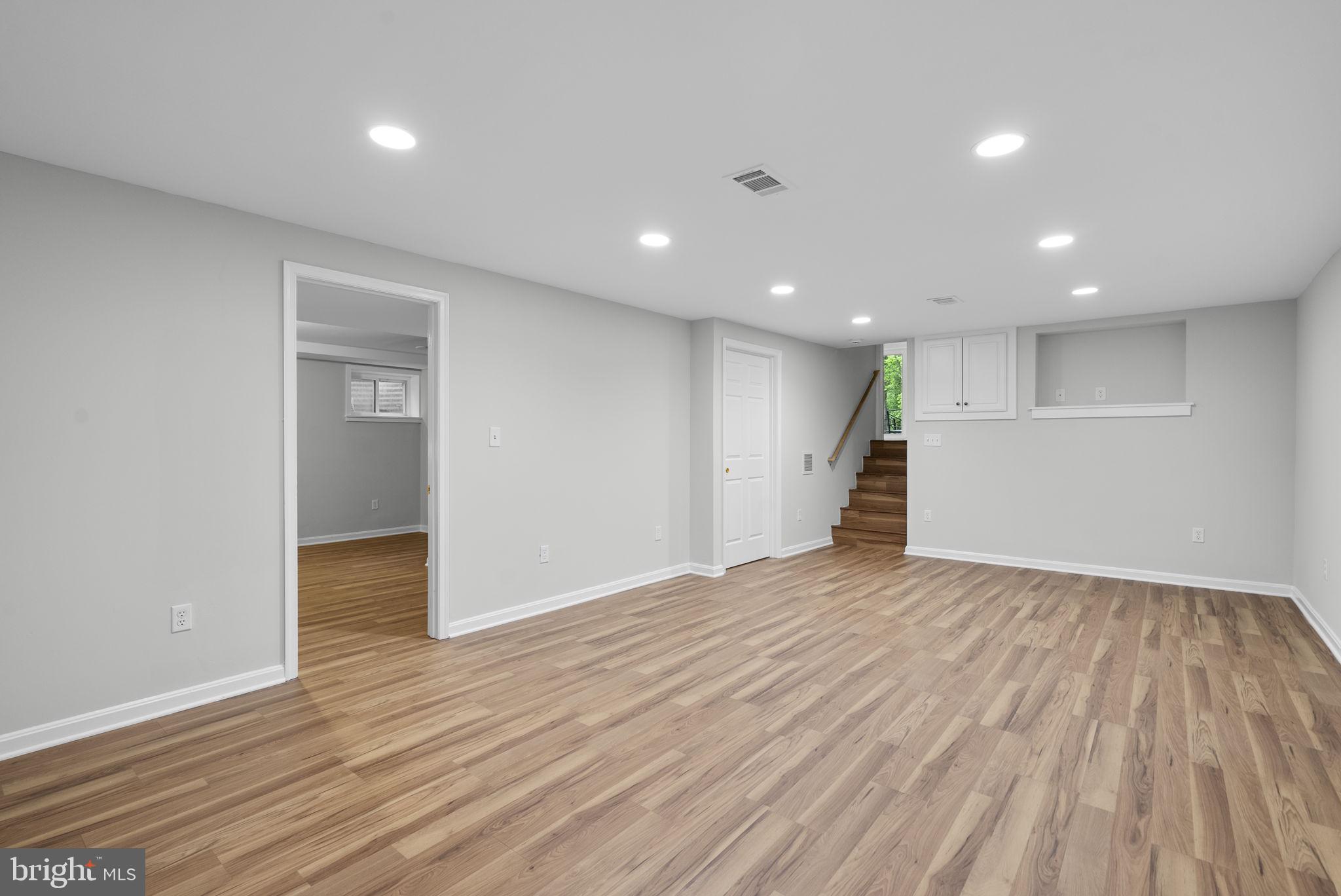 CLARKSBURG - Residential