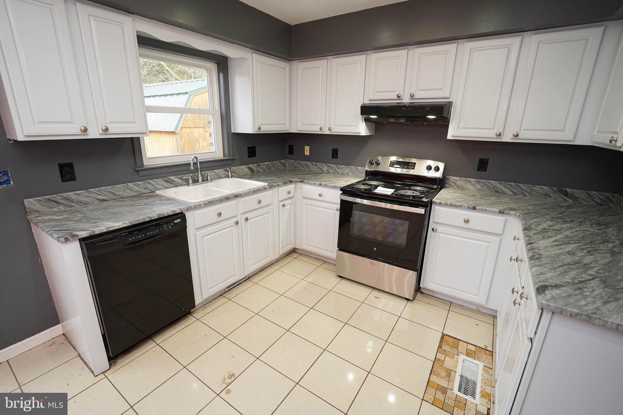 DAV WHITE - Residential