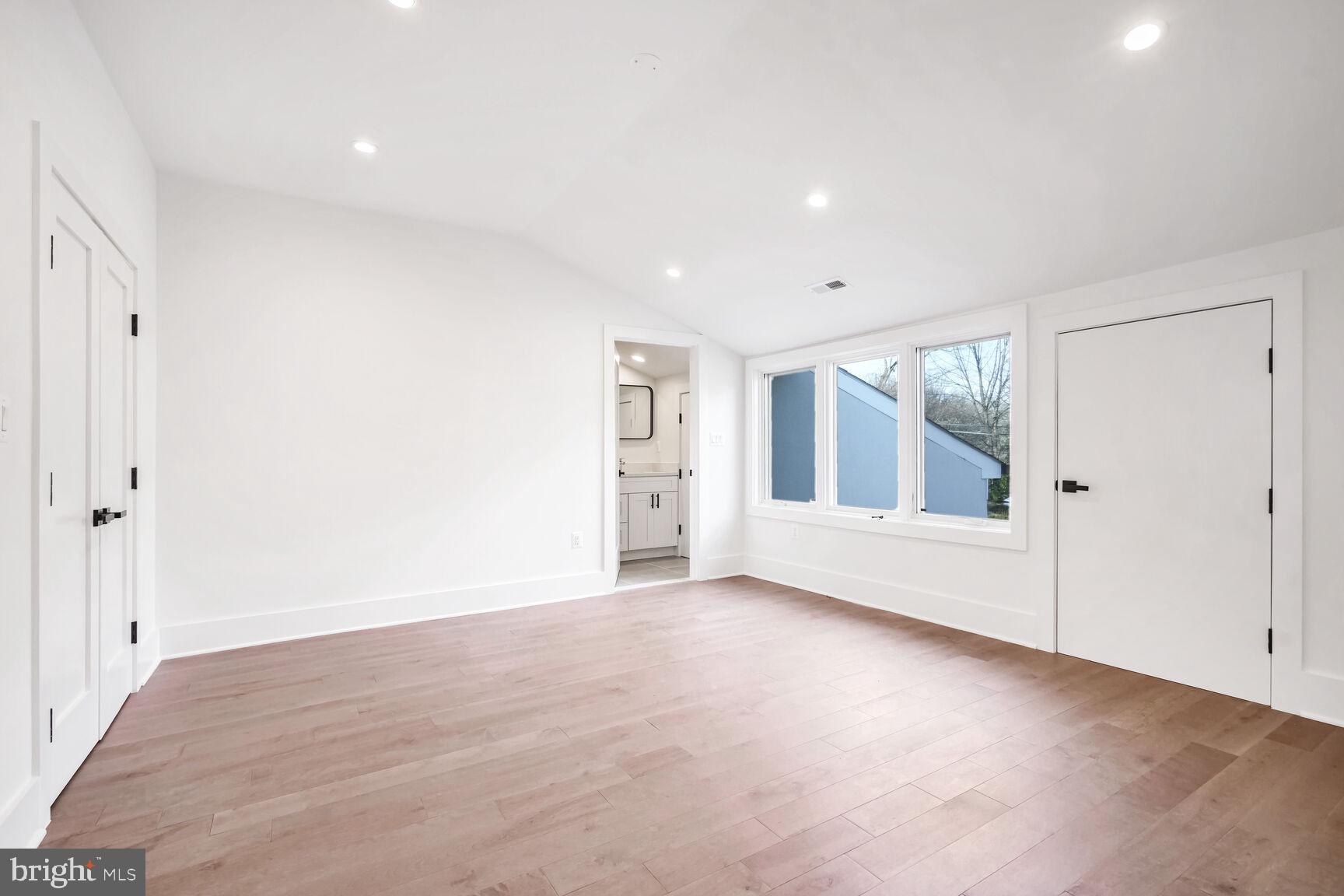 BELLEVUE FOREST - Residential Lease