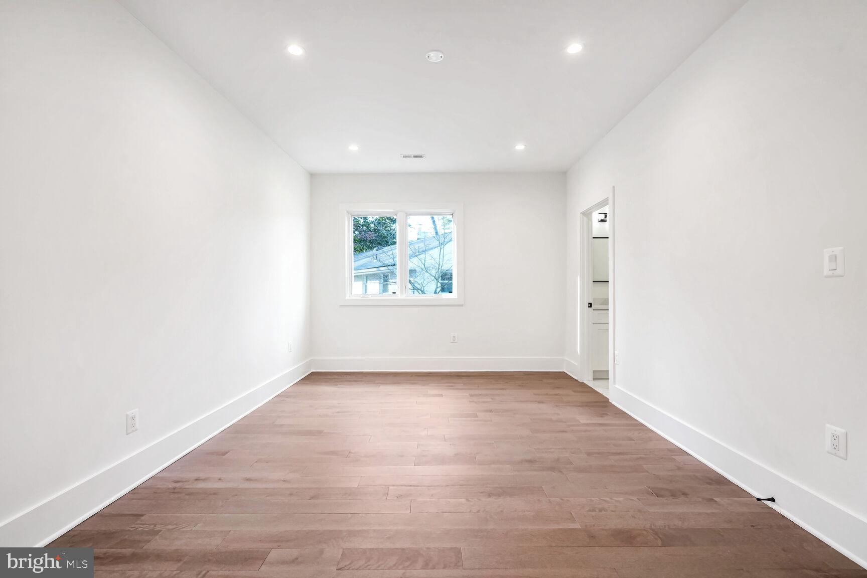 BELLEVUE FOREST - Residential Lease