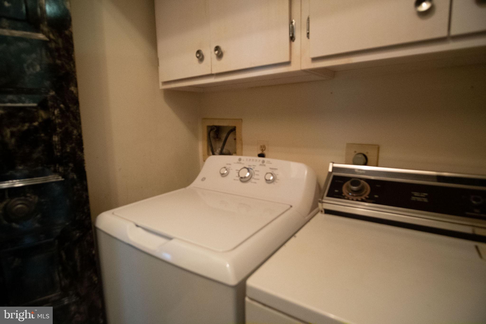 SKYLINE SQUARE CONDO - Residential