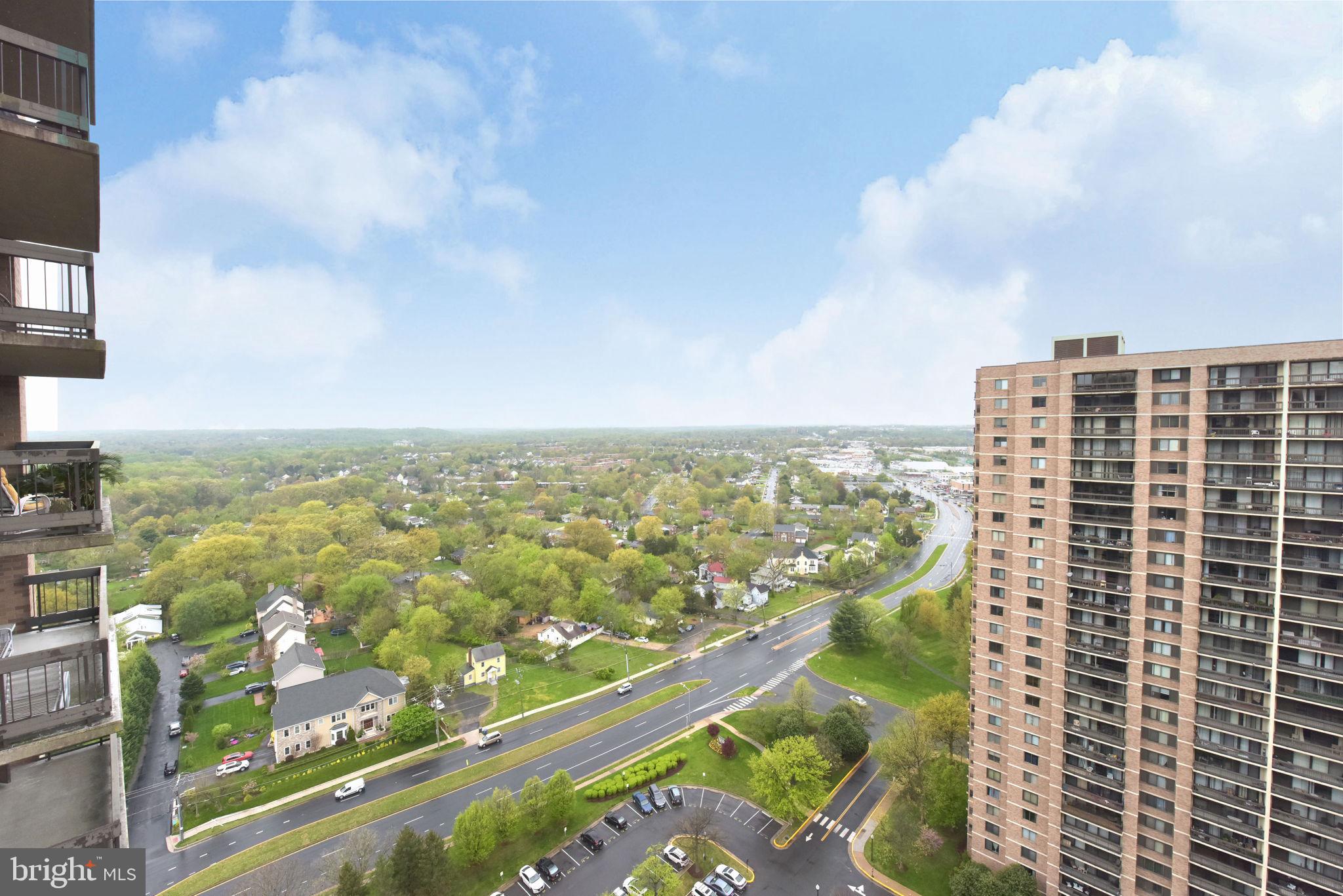 SKYLINE SQUARE CONDO - Residential