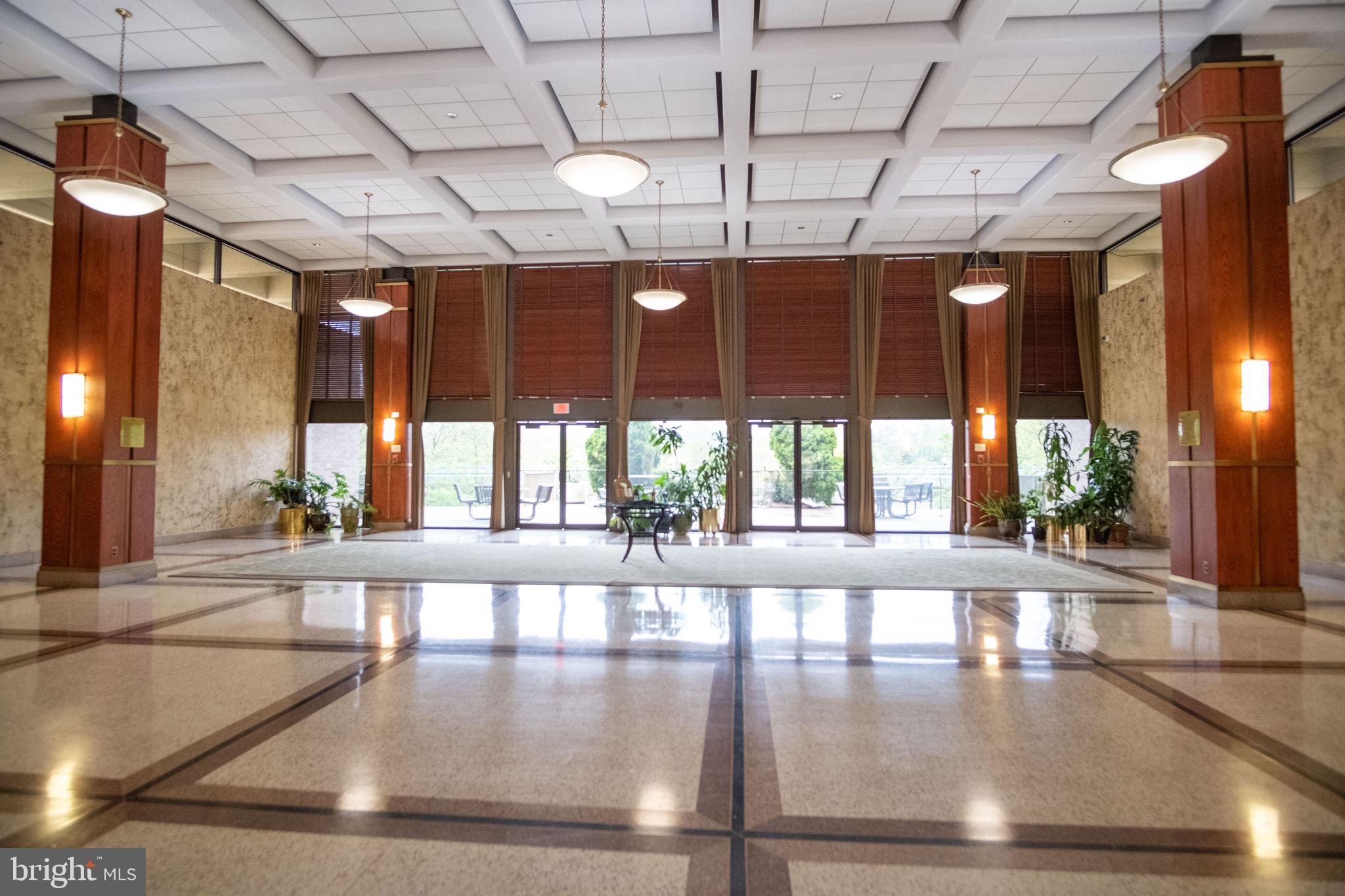 SKYLINE SQUARE CONDO - Residential