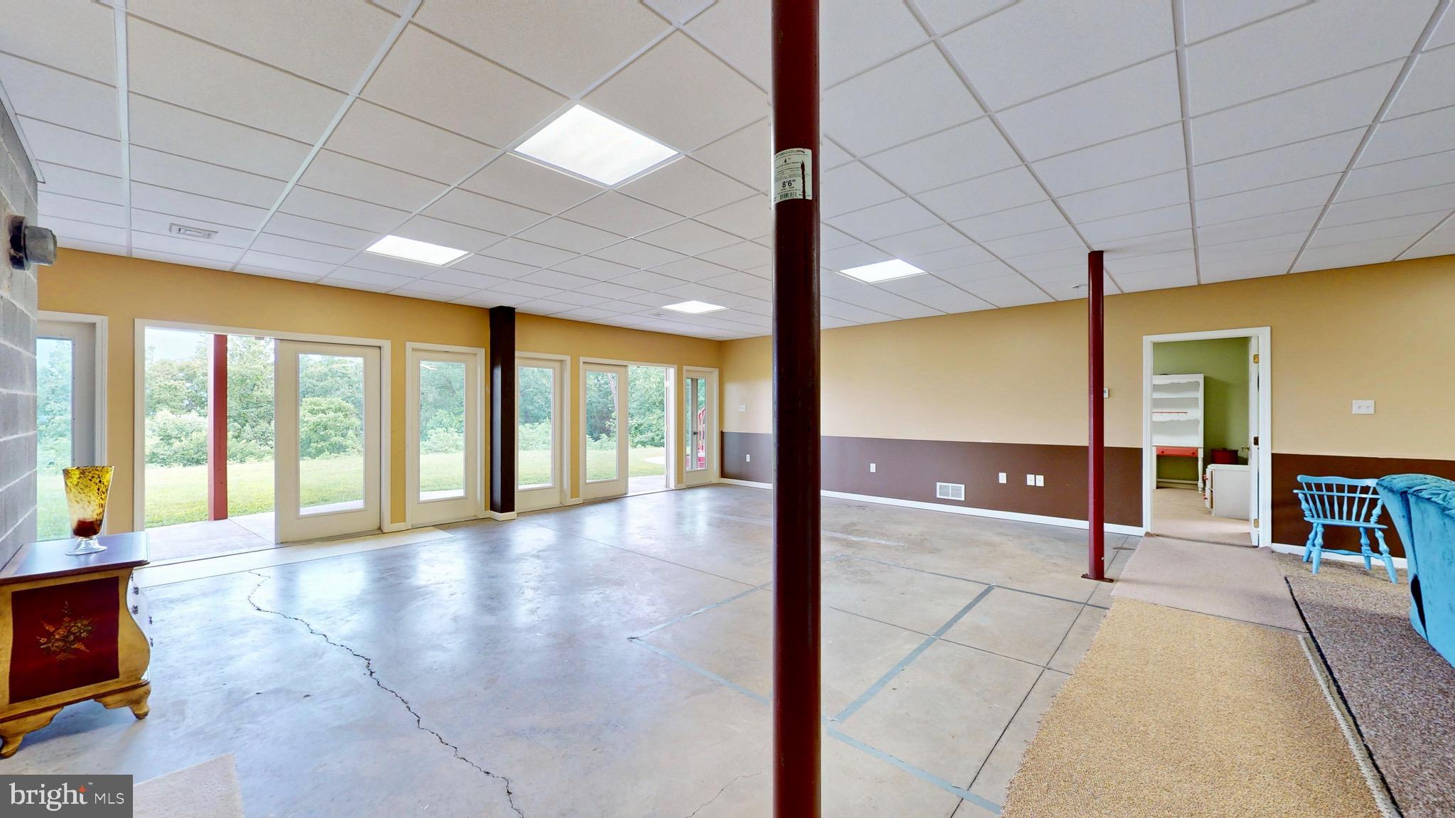 EAGLE'S ROOST - Residential