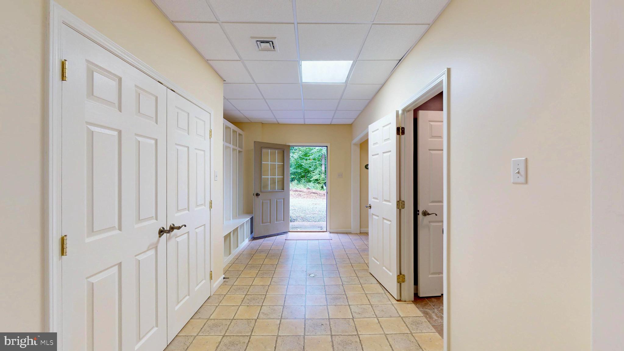 EAGLE'S ROOST - Residential