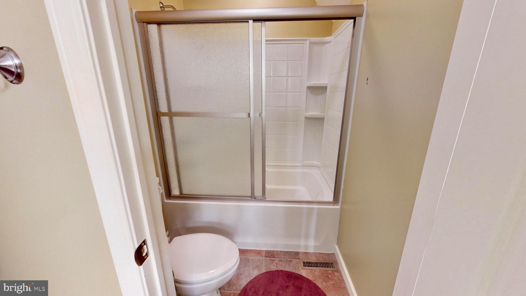 EAGLE'S ROOST - Residential