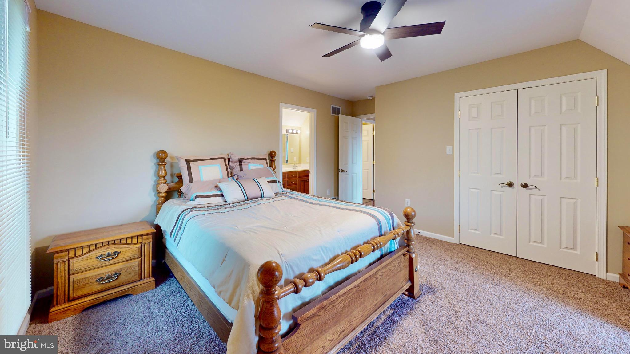 EAGLE'S ROOST - Residential