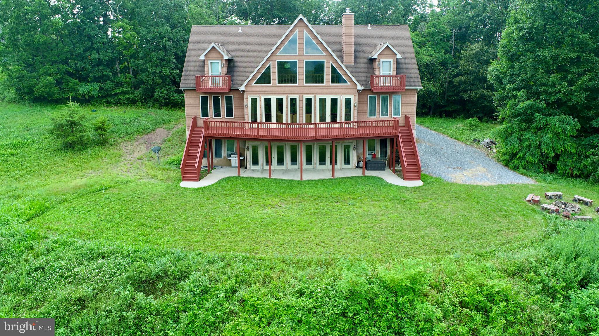 EAGLE'S ROOST - Residential