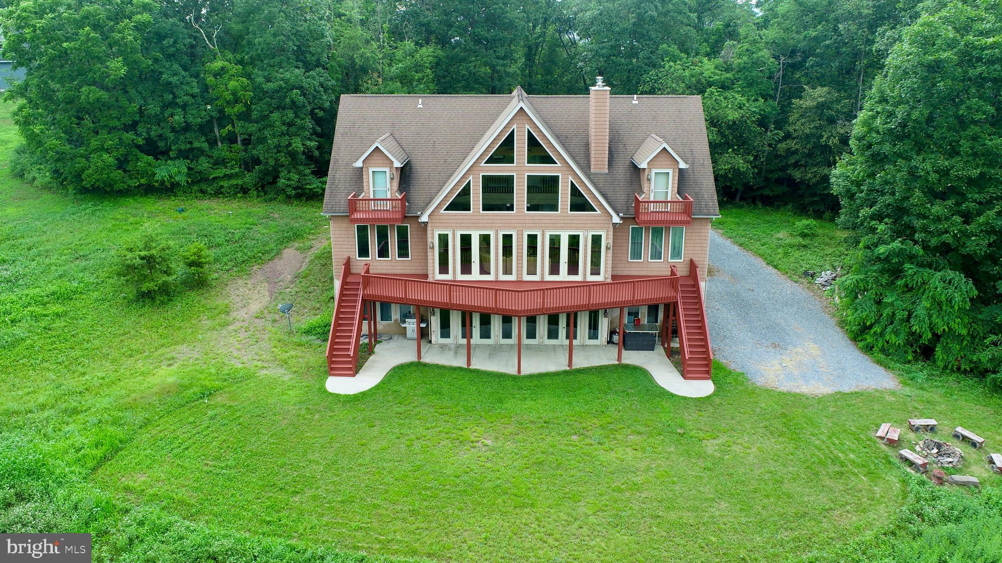 EAGLE'S ROOST - Residential