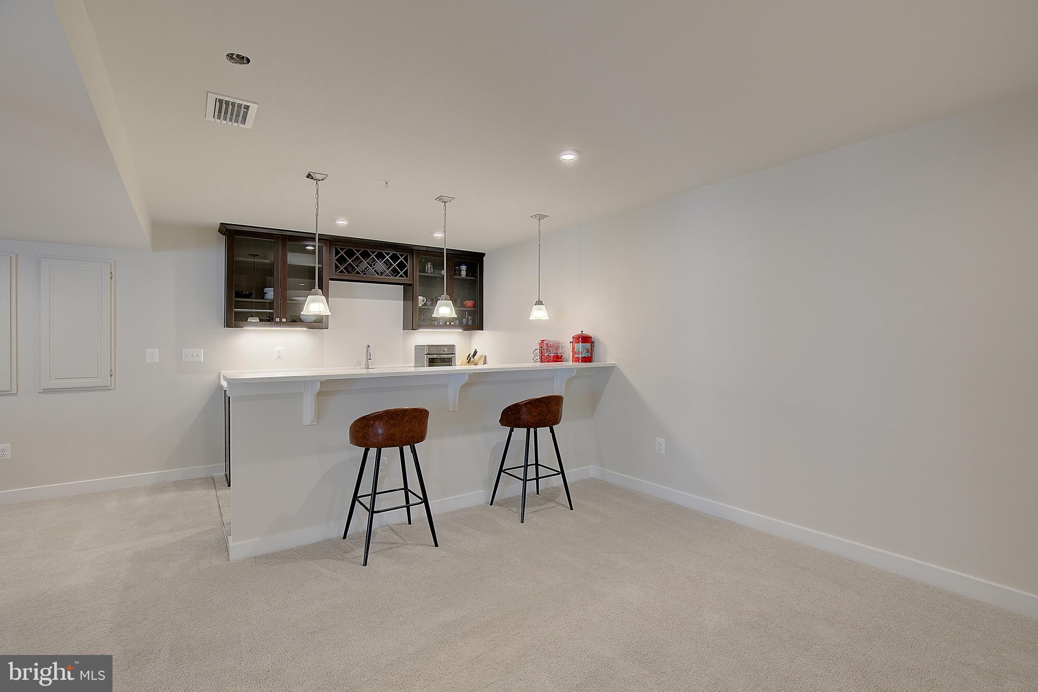 HERITAGE WOODS - Residential