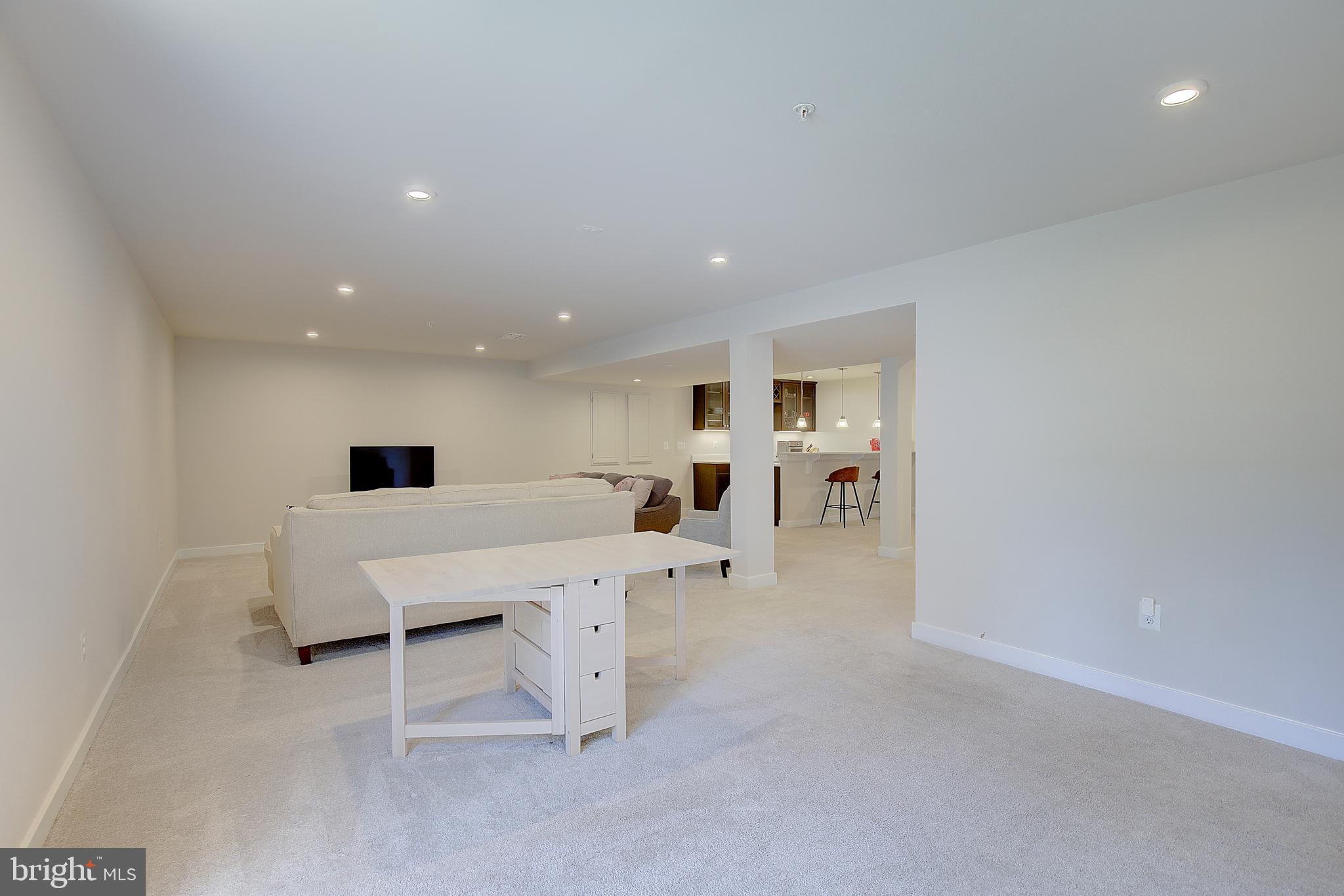 HERITAGE WOODS - Residential