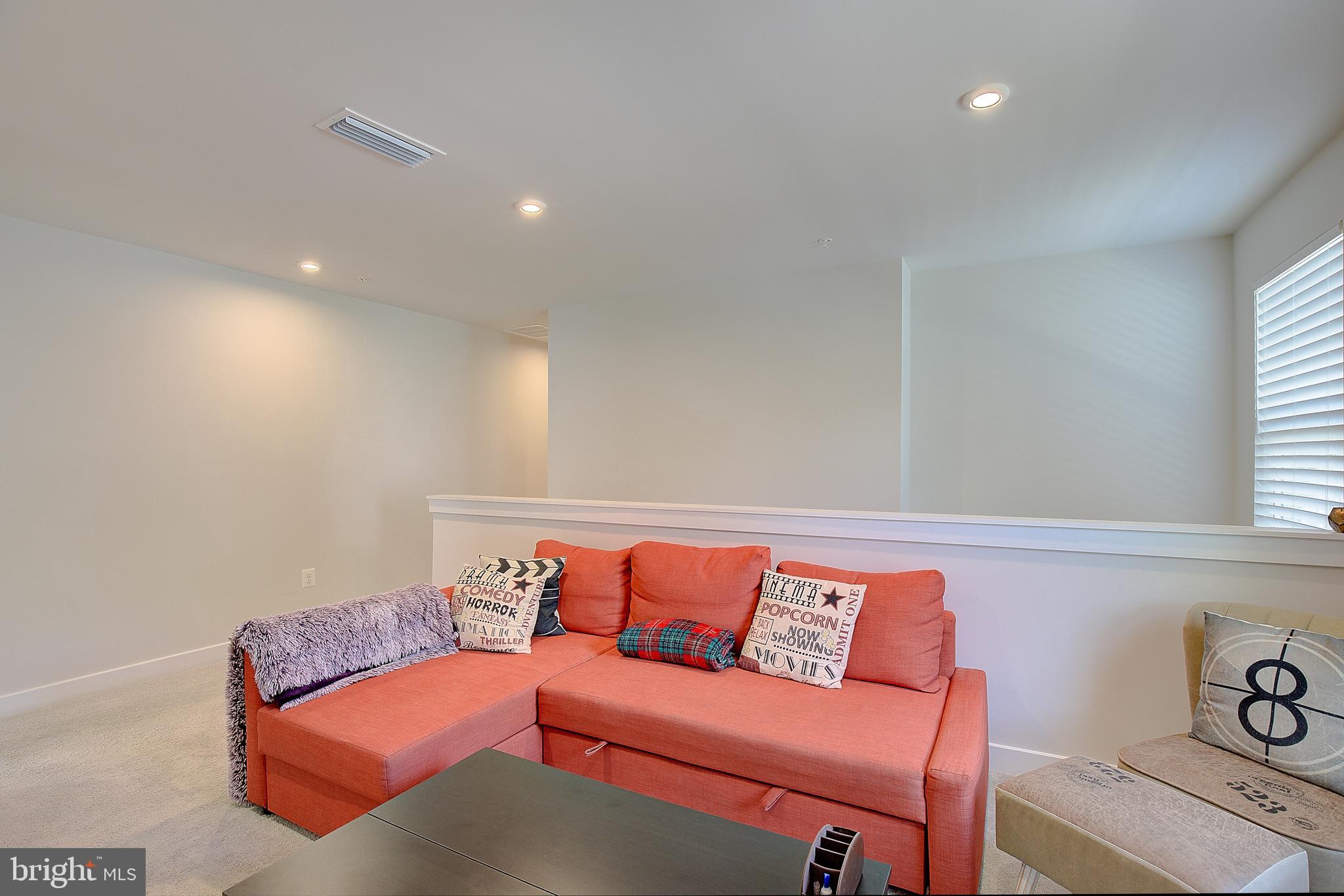 HERITAGE WOODS - Residential