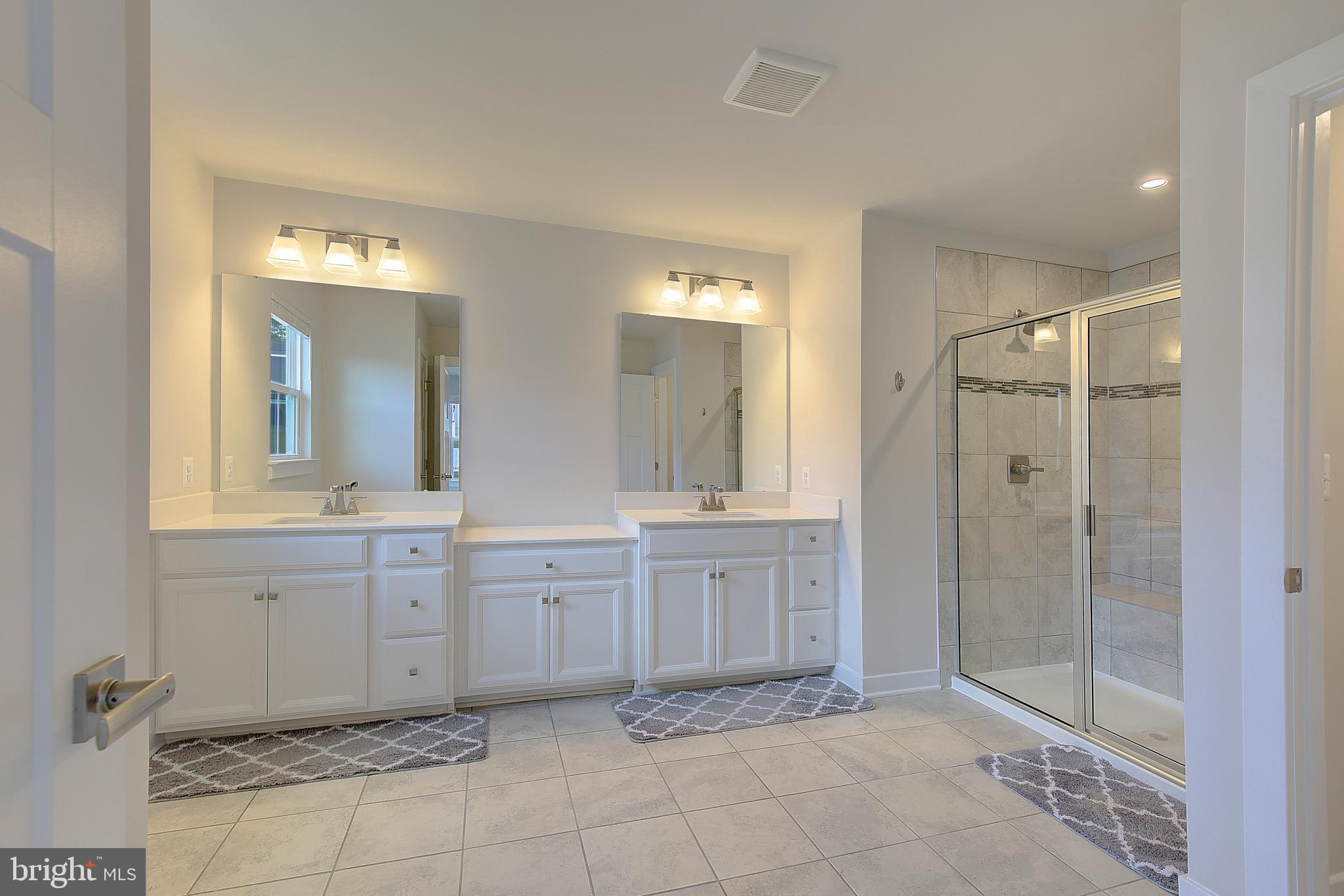 HERITAGE WOODS - Residential
