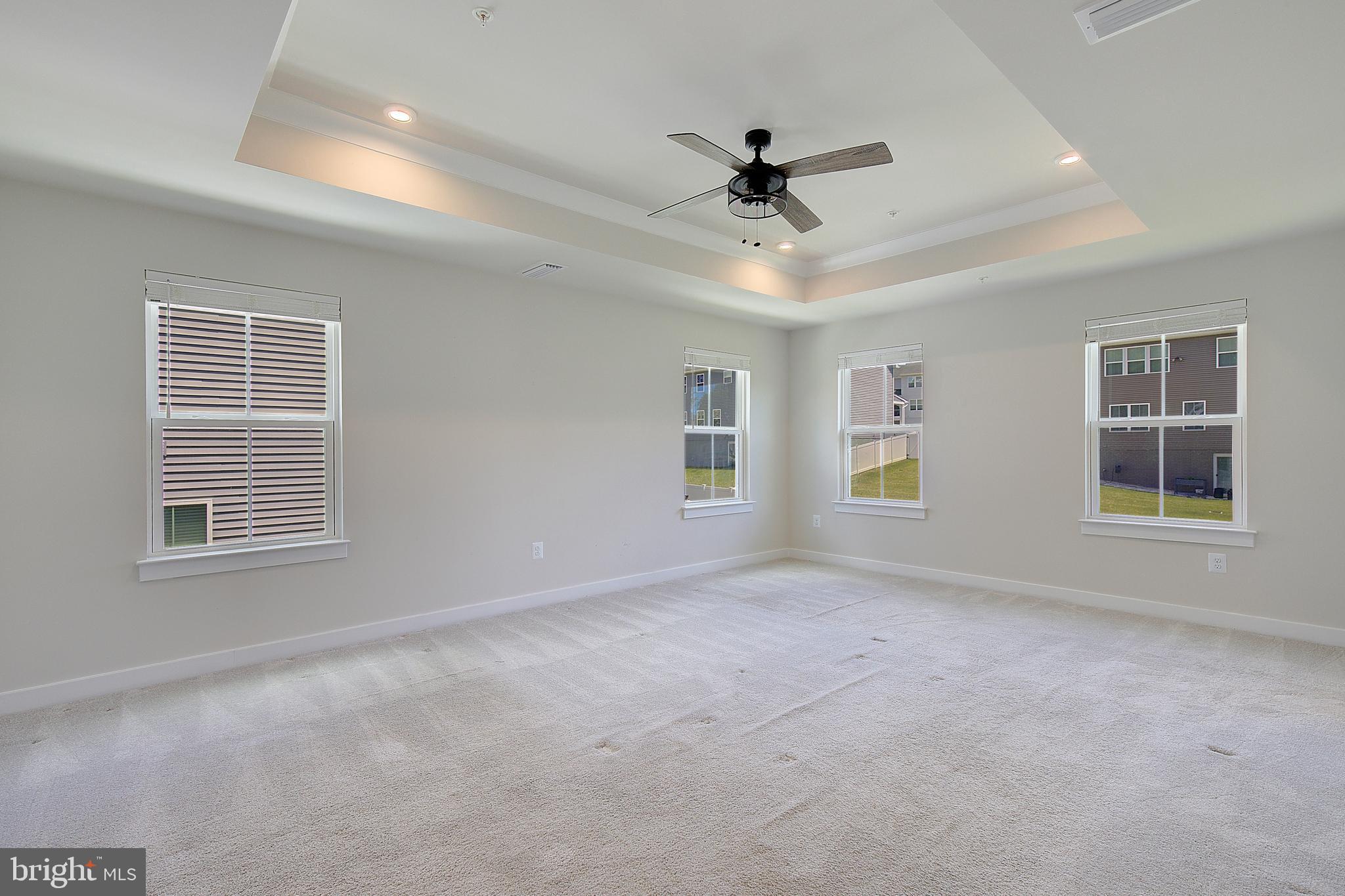 HERITAGE WOODS - Residential