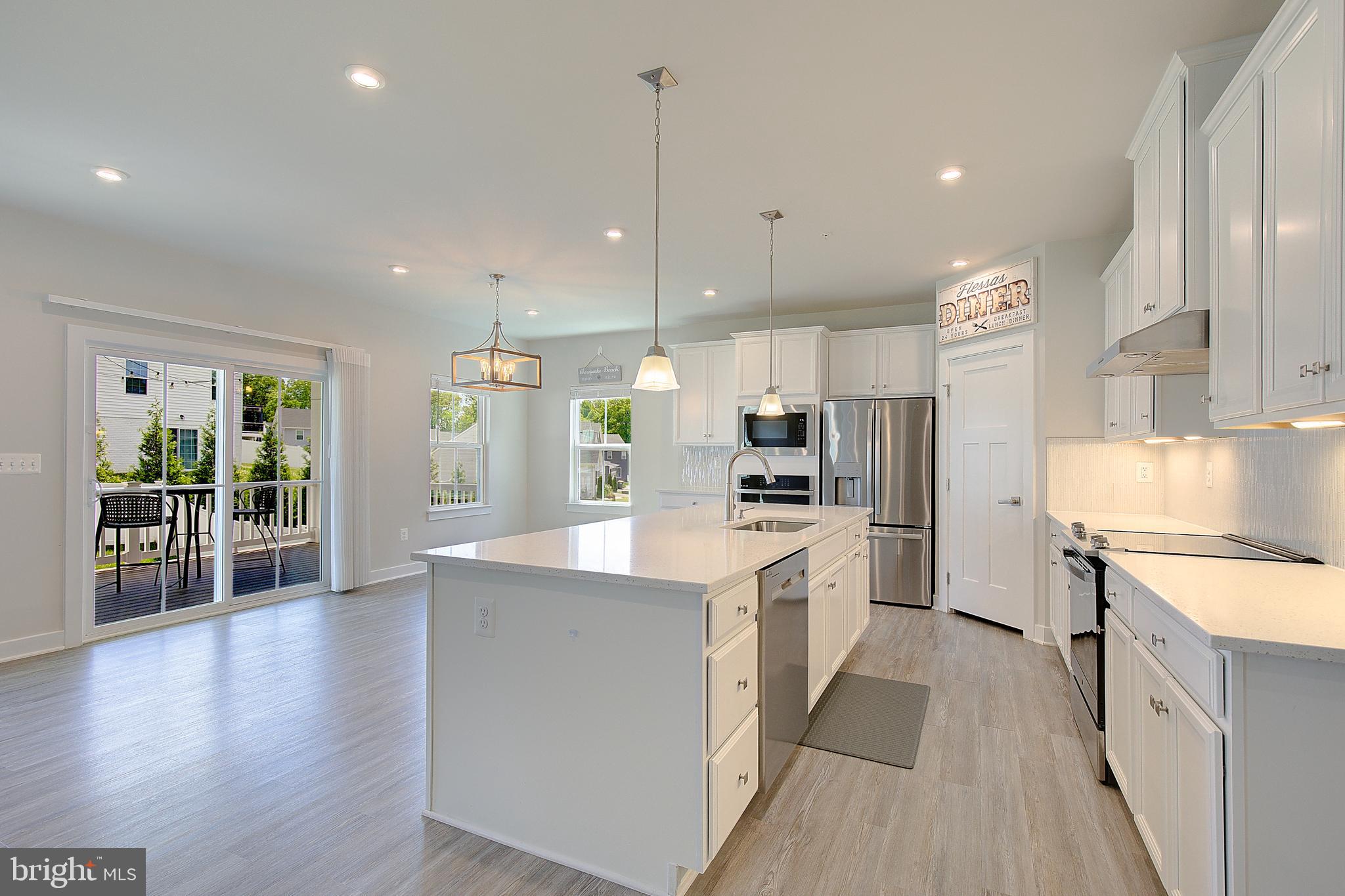 HERITAGE WOODS - Residential