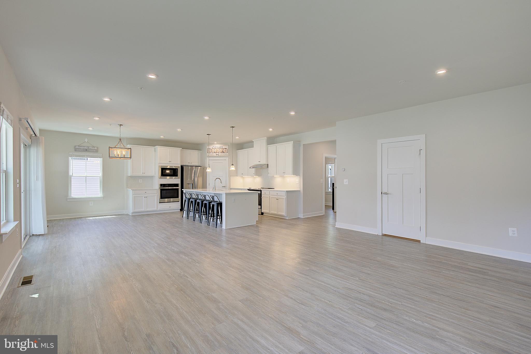 HERITAGE WOODS - Residential