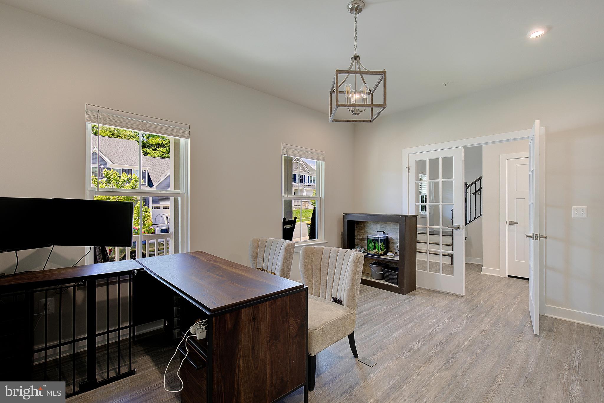 HERITAGE WOODS - Residential