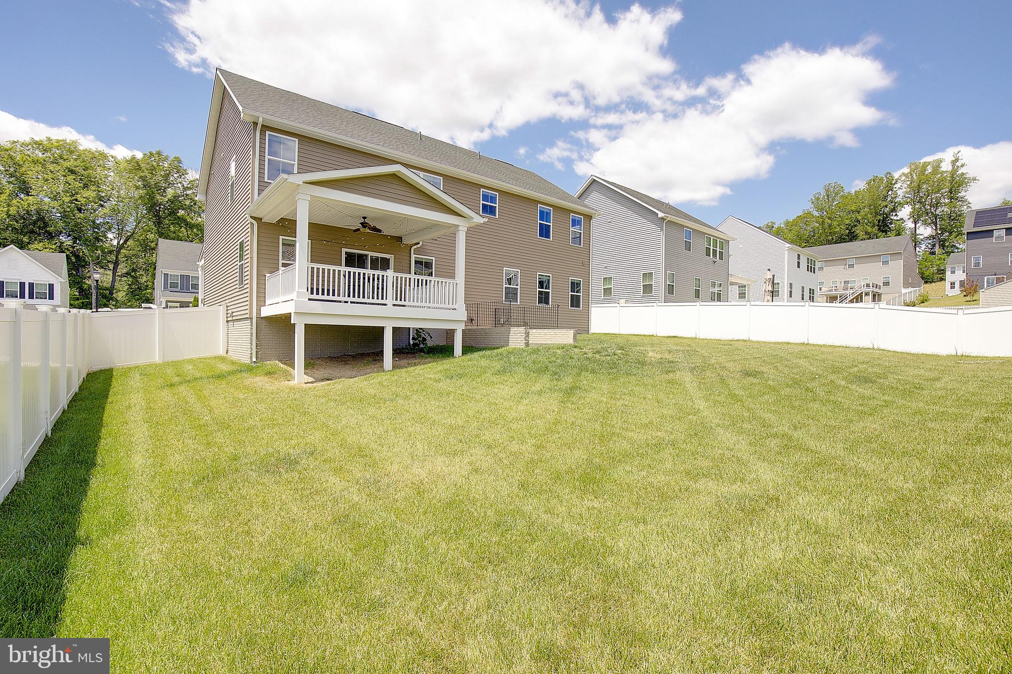HERITAGE WOODS - Residential