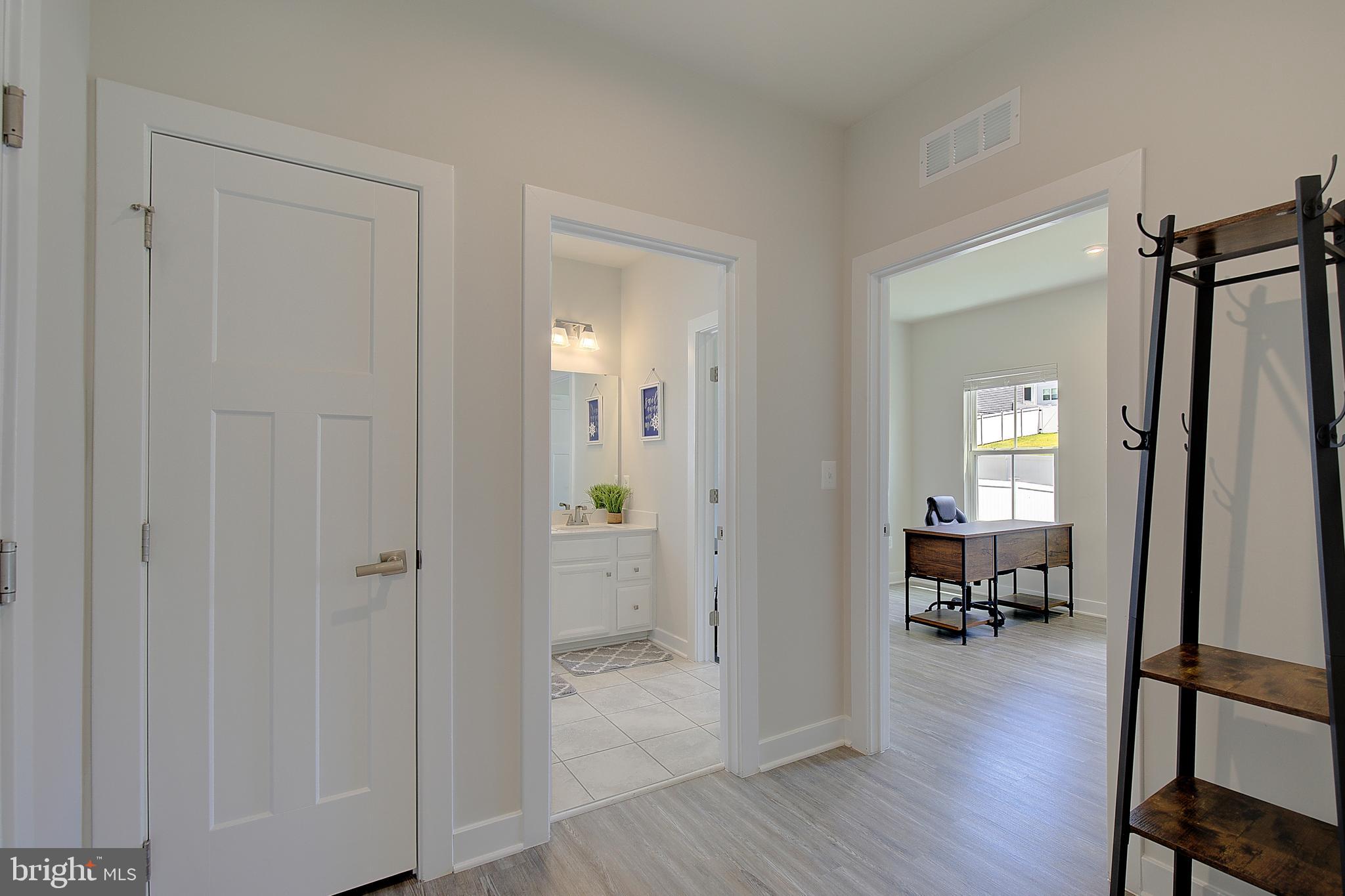 HERITAGE WOODS - Residential