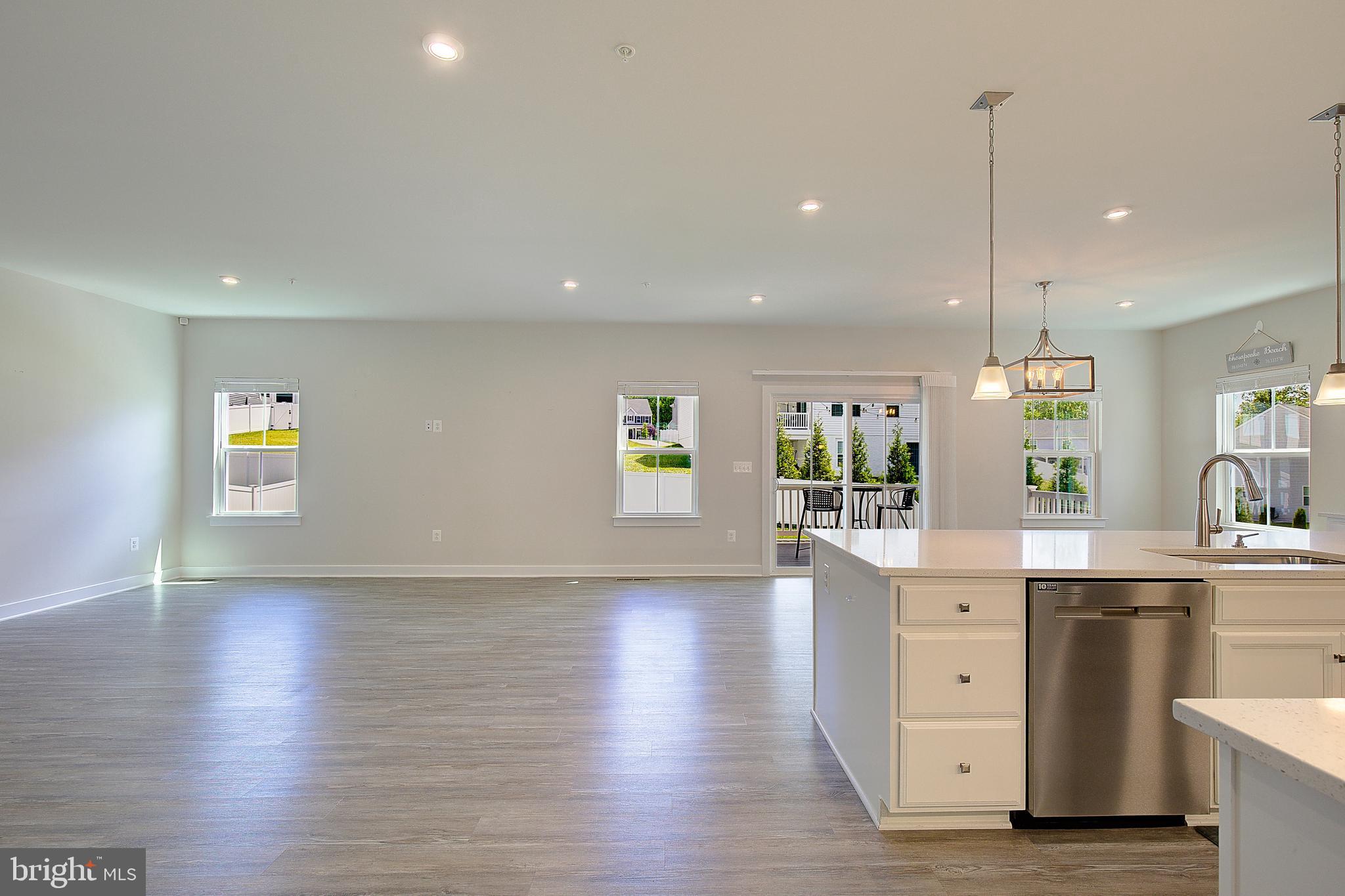 HERITAGE WOODS - Residential