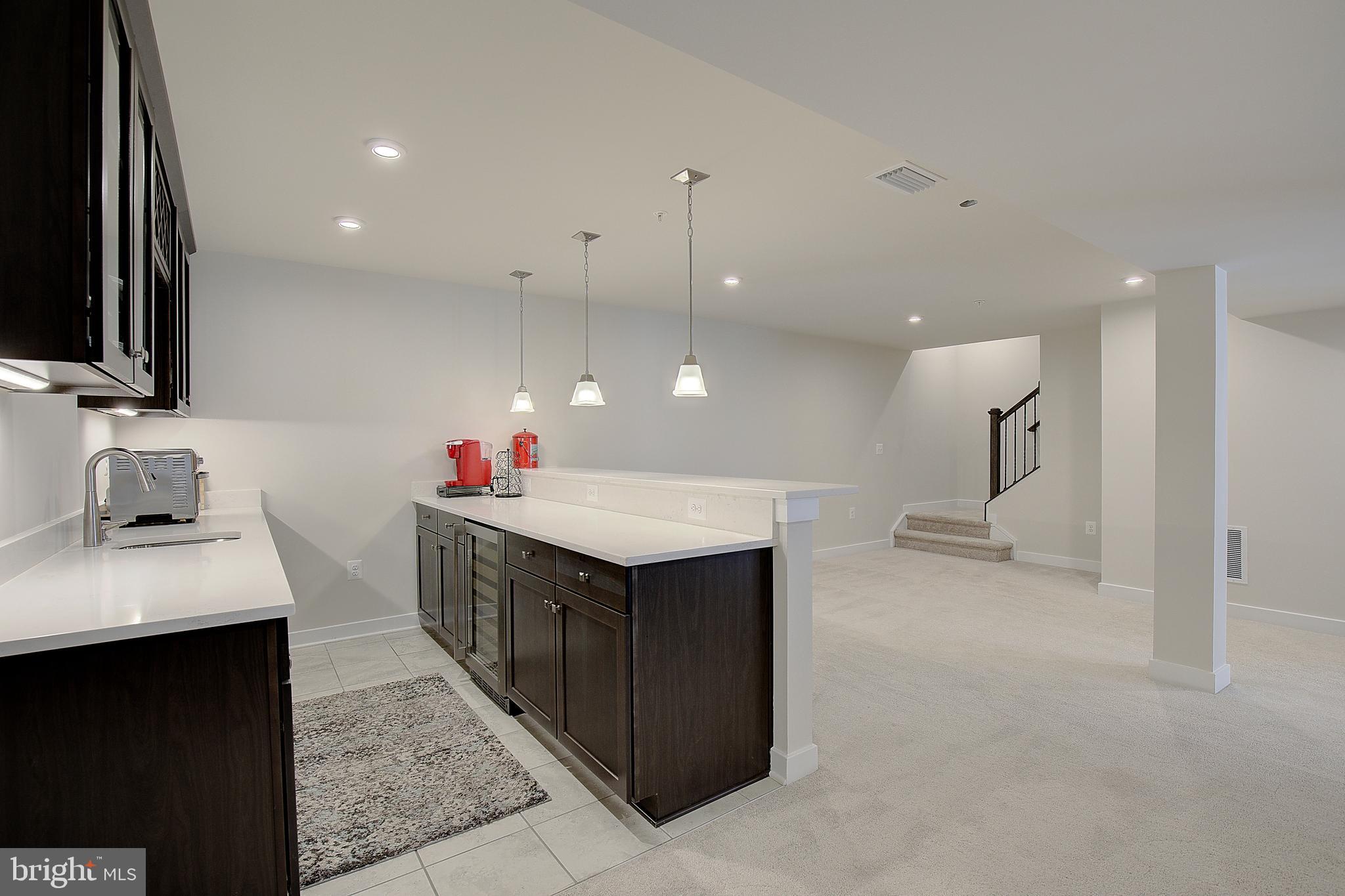 HERITAGE WOODS - Residential